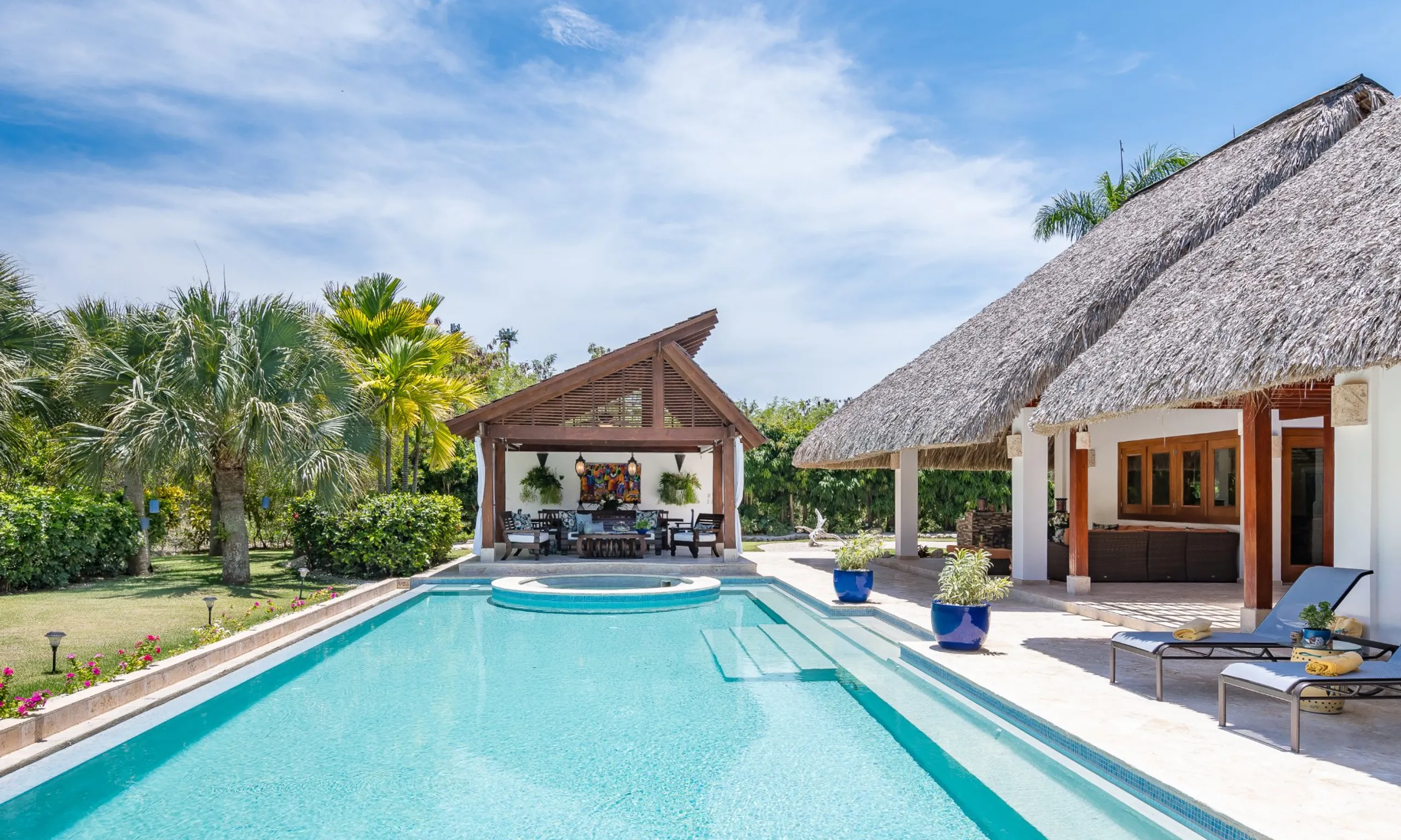 Elegant Cap Cana 12,000 Sq. Ft. Villa with Private Pool & Tropical Charm — photograph 8