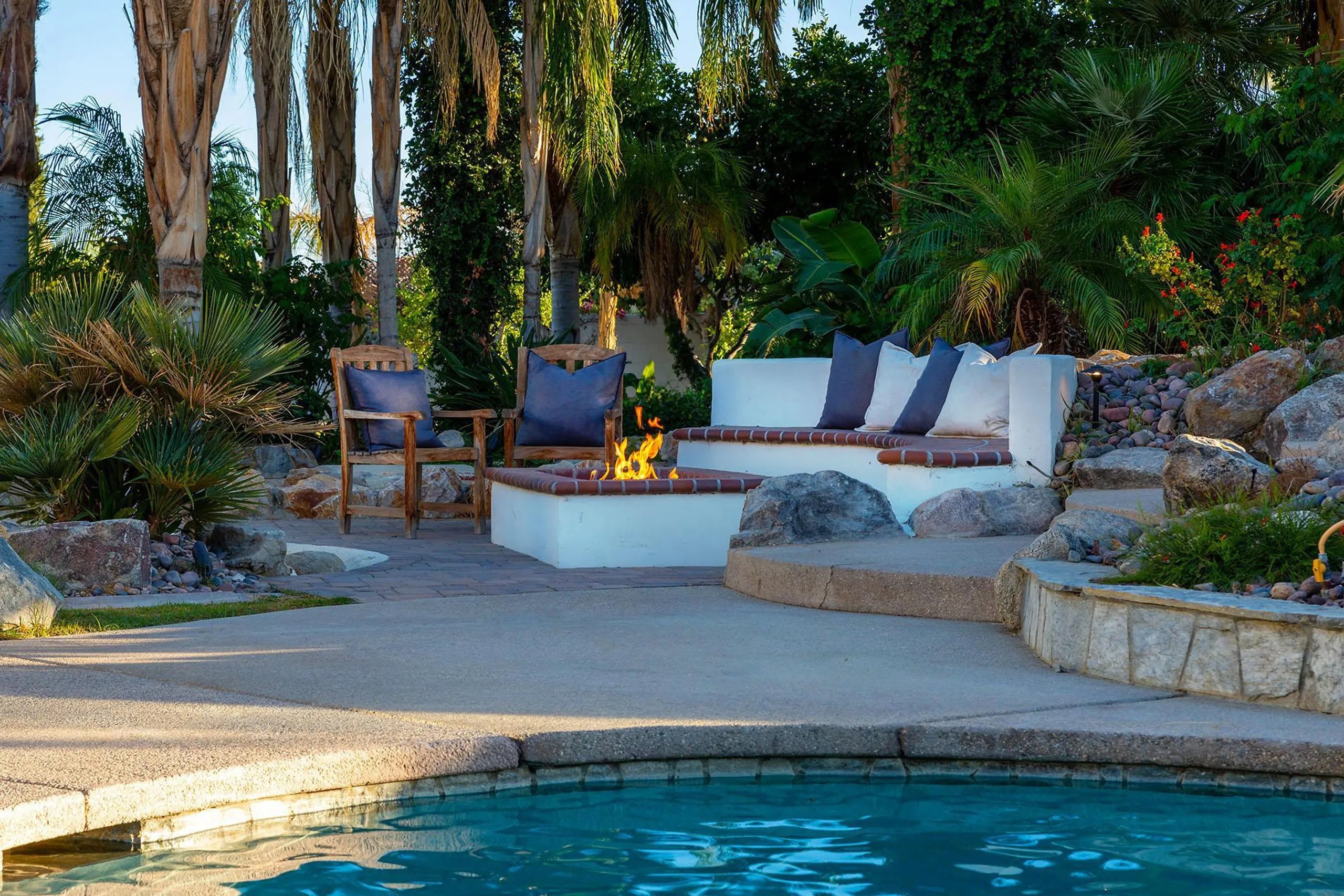 Private Paradise Villa with Resort Style Pool and BBQ Pavilion — photograph 9