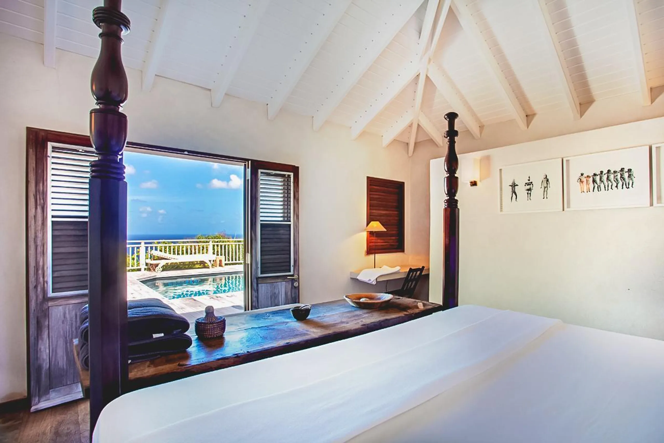 Stylish Seaside Villa with Private Pool and Gourmet Kitchen — photograph 10