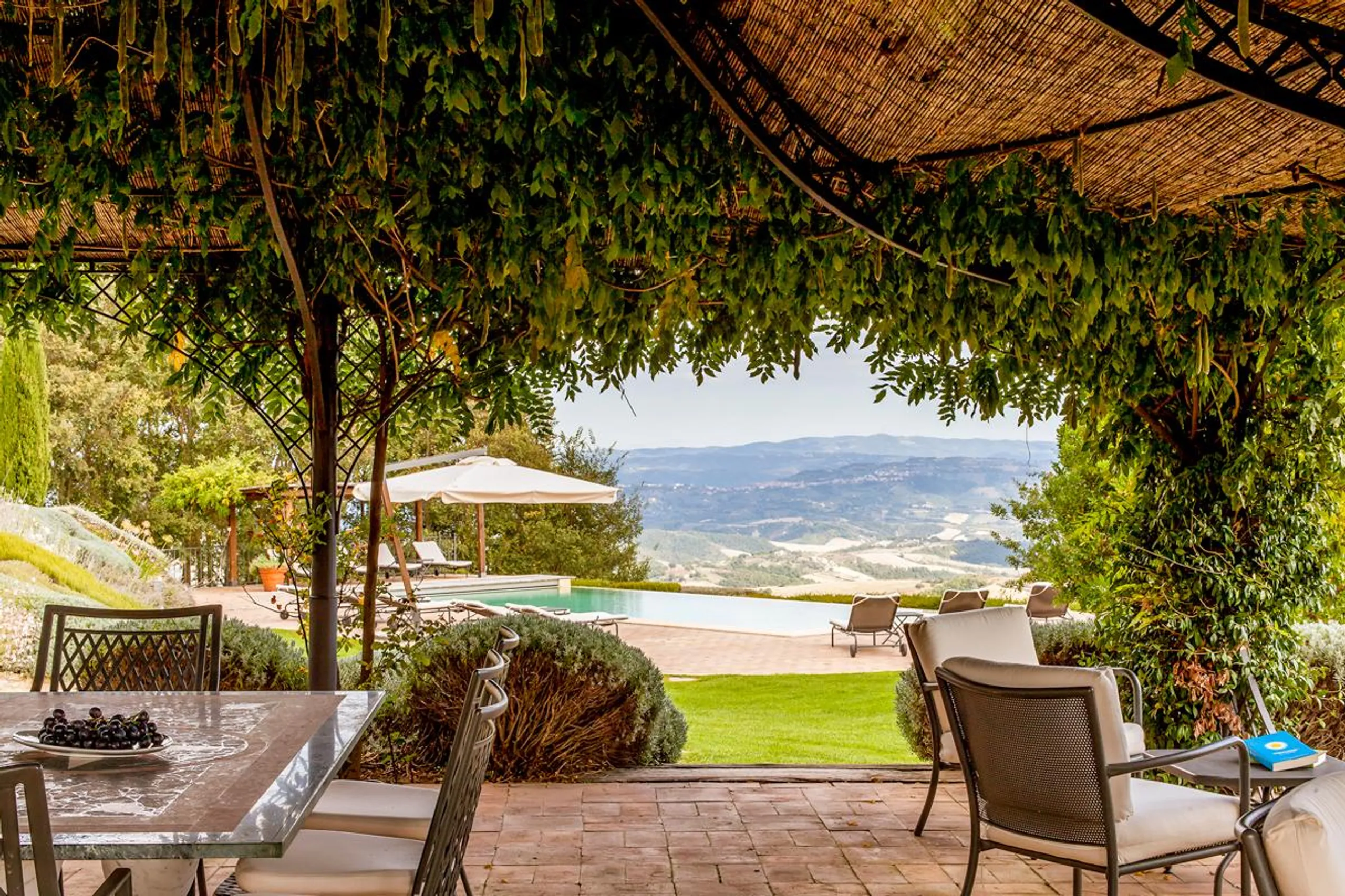 Elegant Tower-Turned-Villa with Private Pool and Monte Rufeno Views — photograph 6