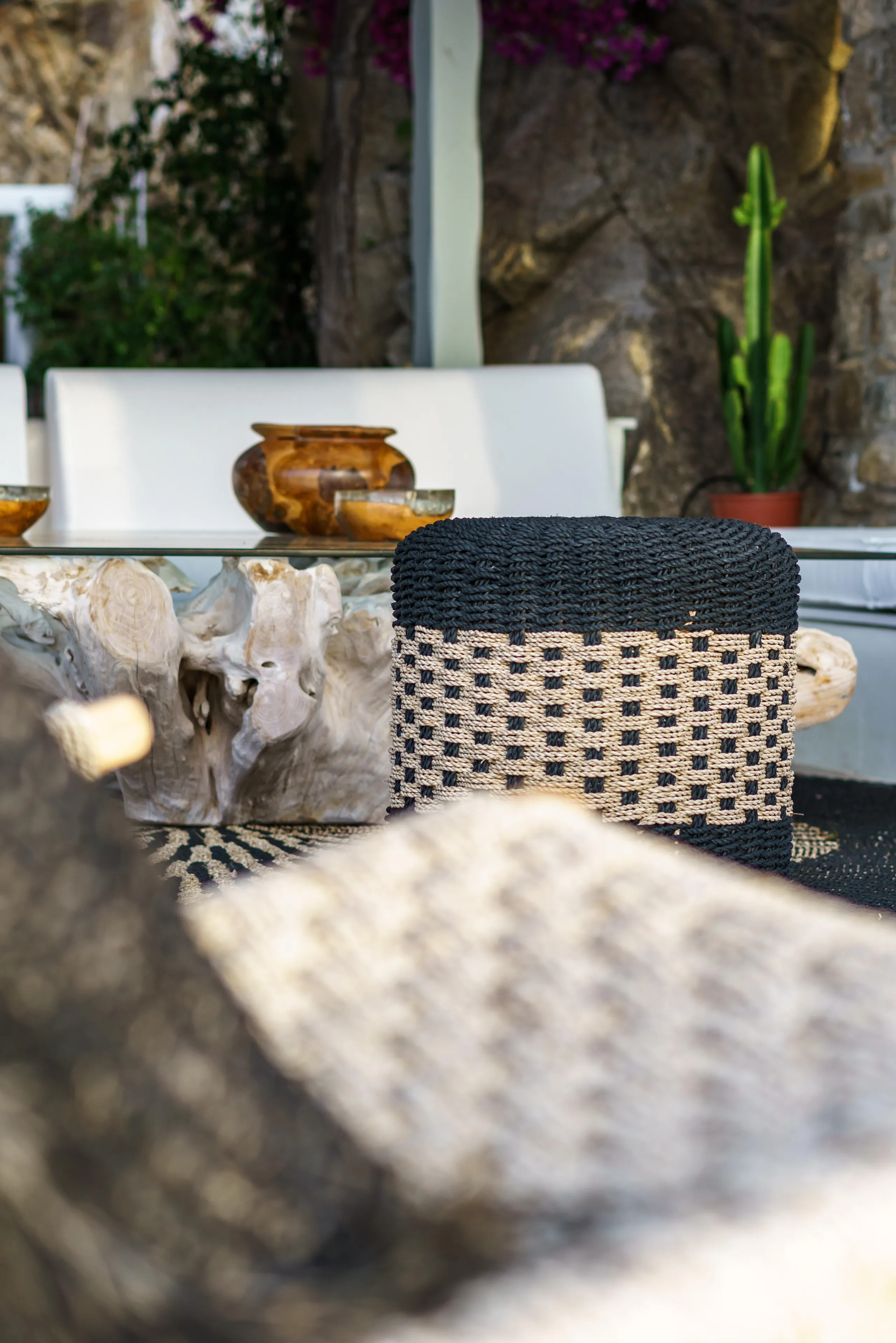 Tranquil Villa Haven with Infinity Pool and Mykonos Town Views — photograph 8