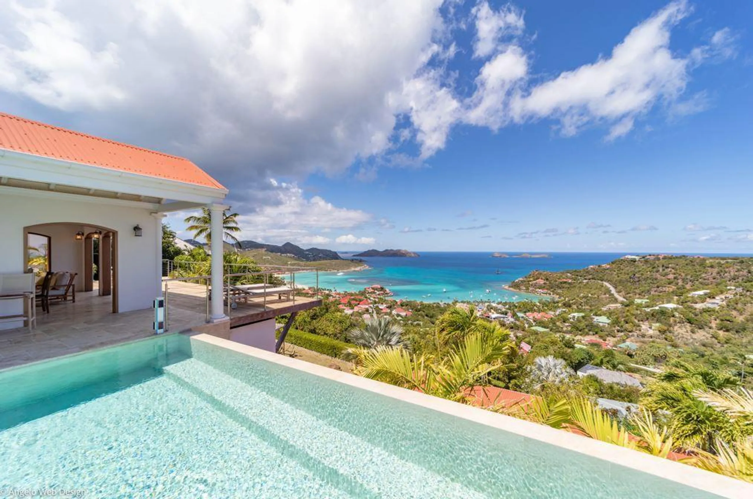 Serenity by the Sea: Charming Villa with Ocean View and Private Pool — photograph 3