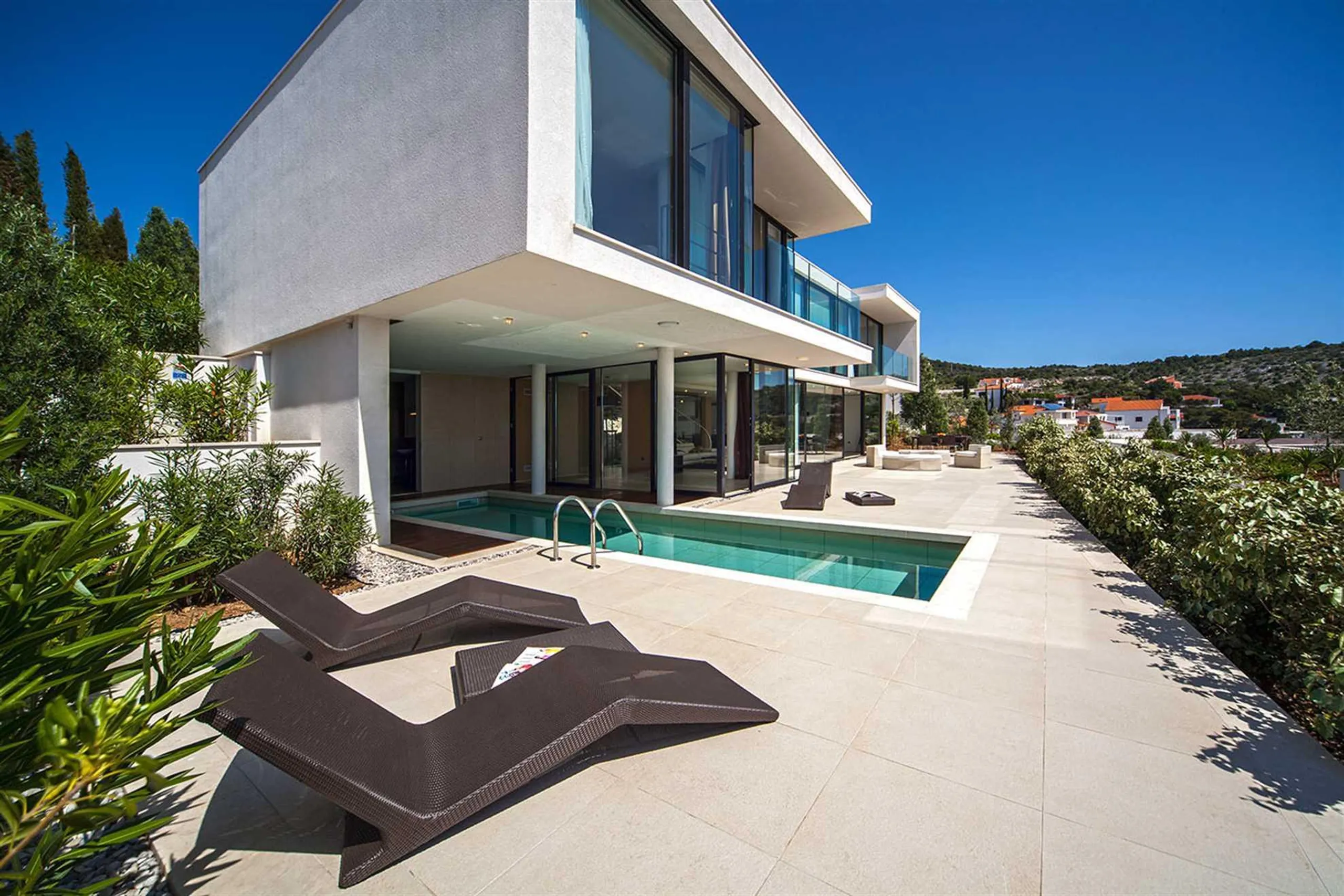 Chic Villa with Pool, Sauna, and Scenic Views in Primošten — photograph 6