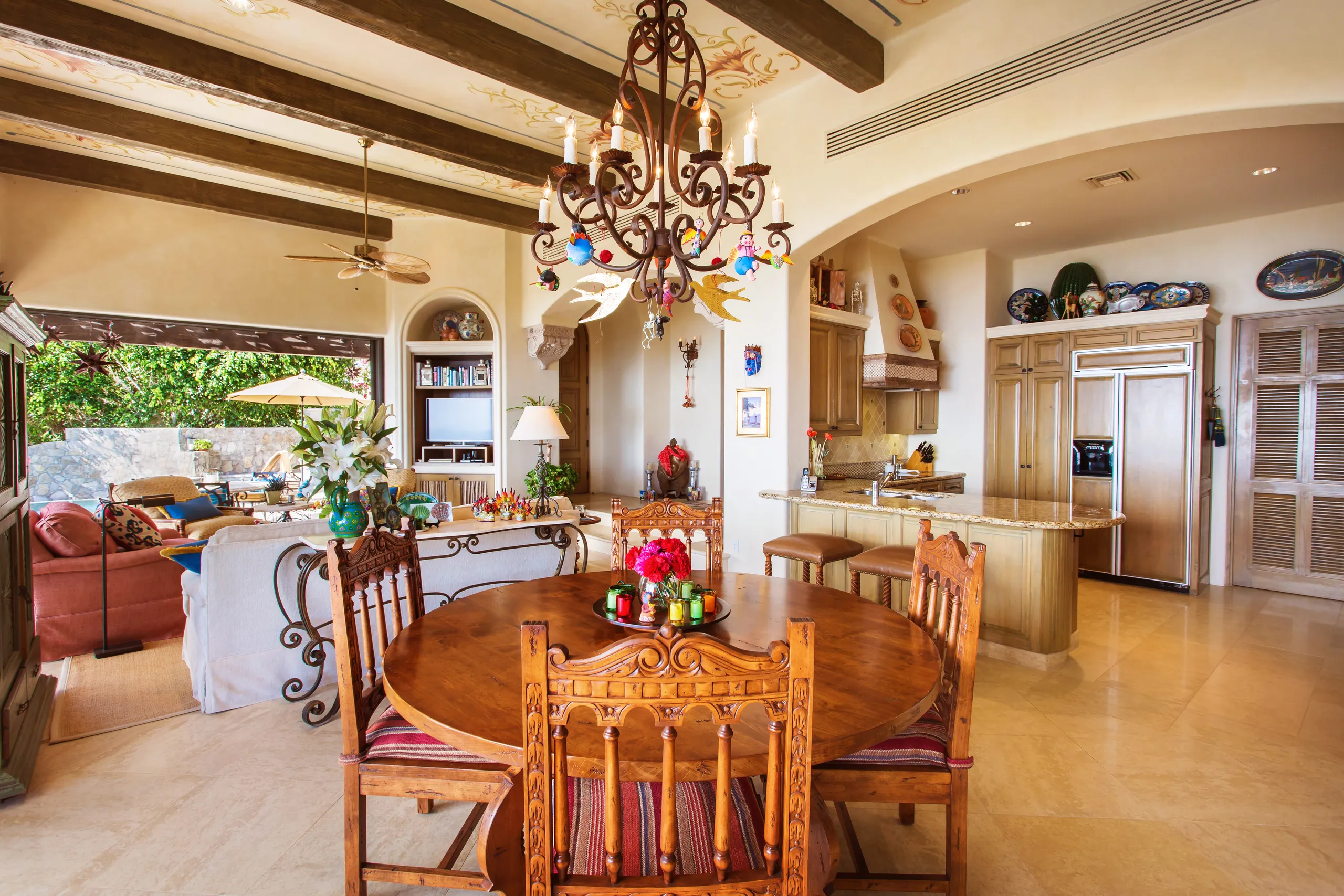 Immersive 4-Bedroom Villa with Infinity Pool, Sea Views and Palmilla Access — photograph 6