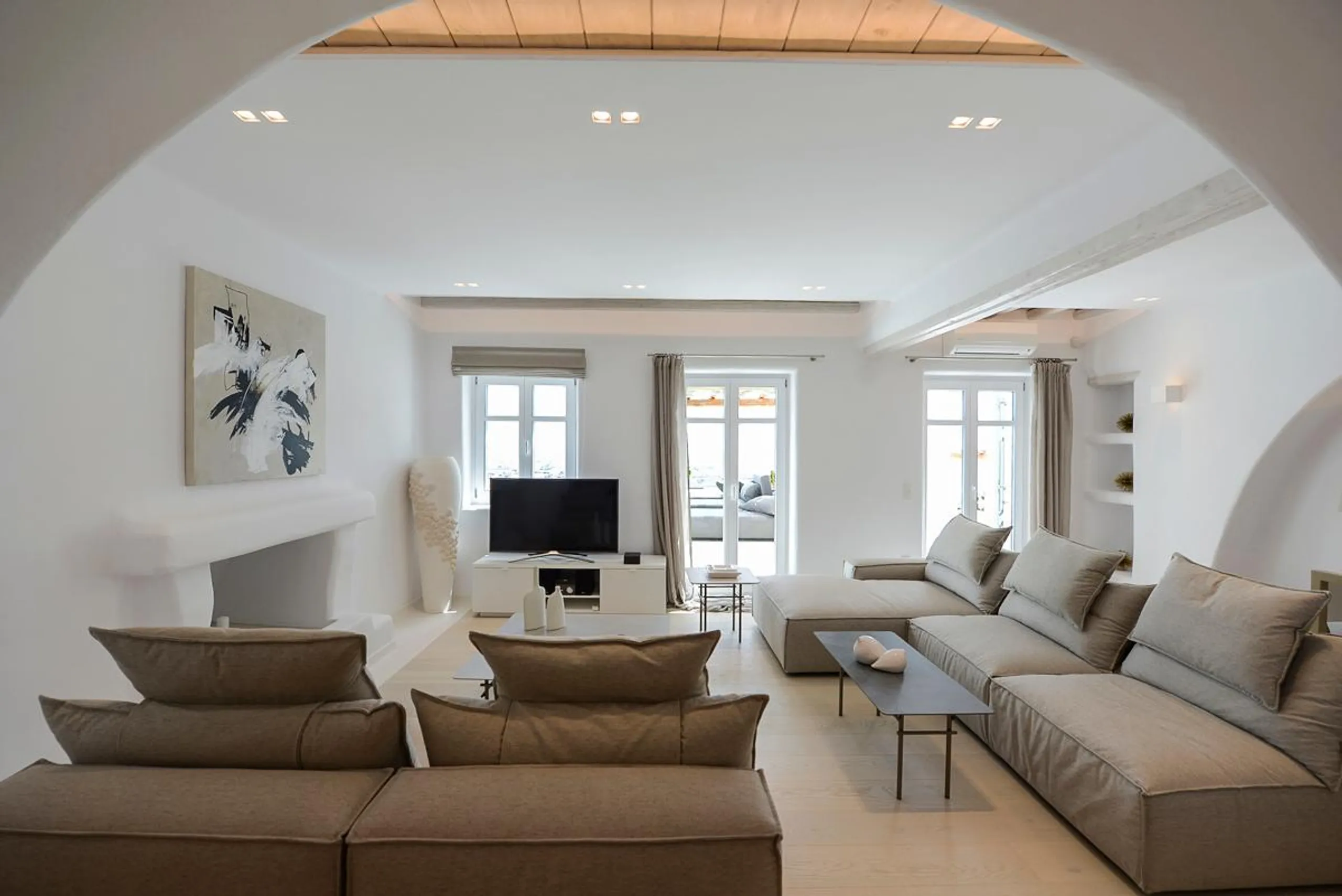 Flawless Minimalist Villa with Private Pool and Aegean Sea Views — photograph 9