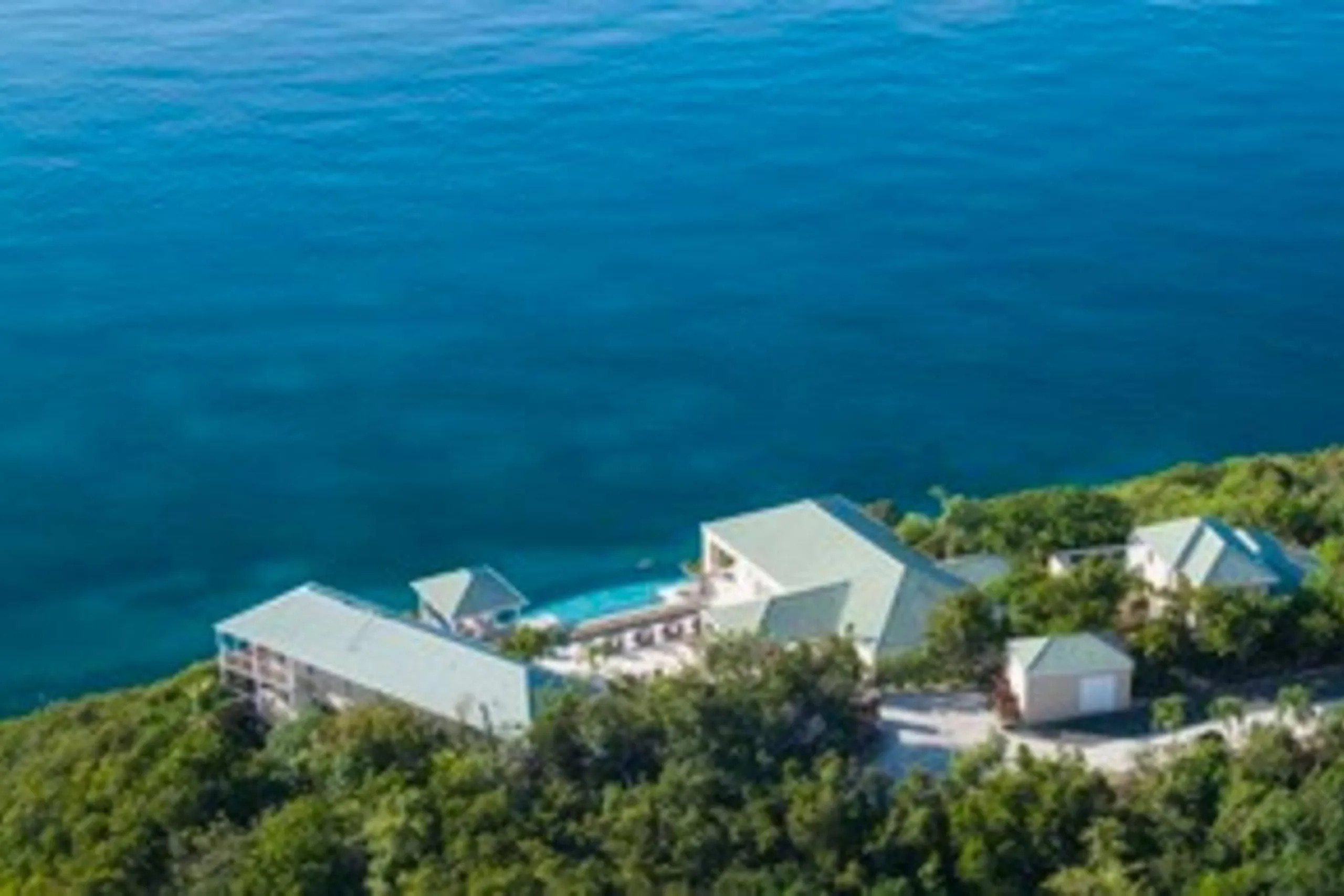 Magnificent Cruz Bay Estate with Invigorating Pool and Sun Deck — photograph 5
