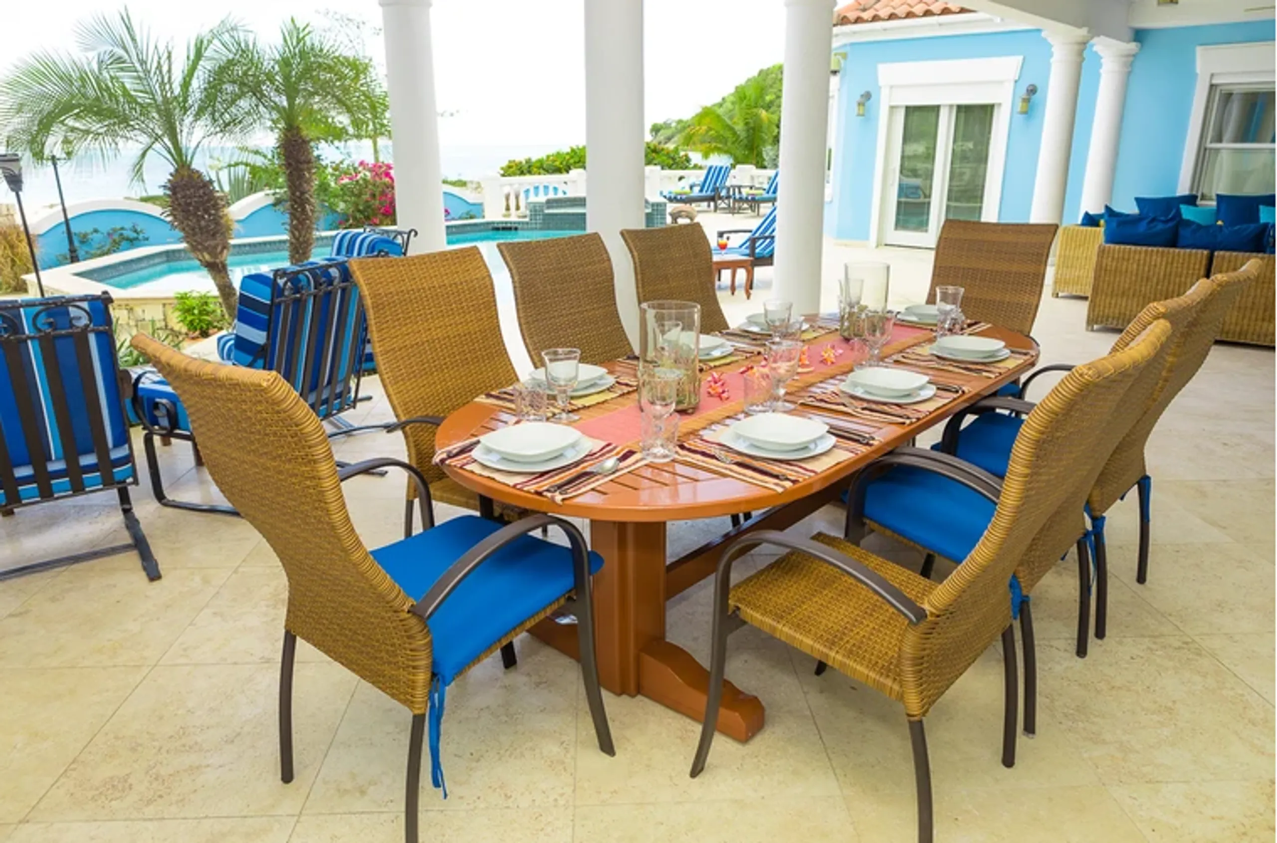 Serene Villa with Private Pool, Direct Beach Access, and Stunning Views — photograph 8