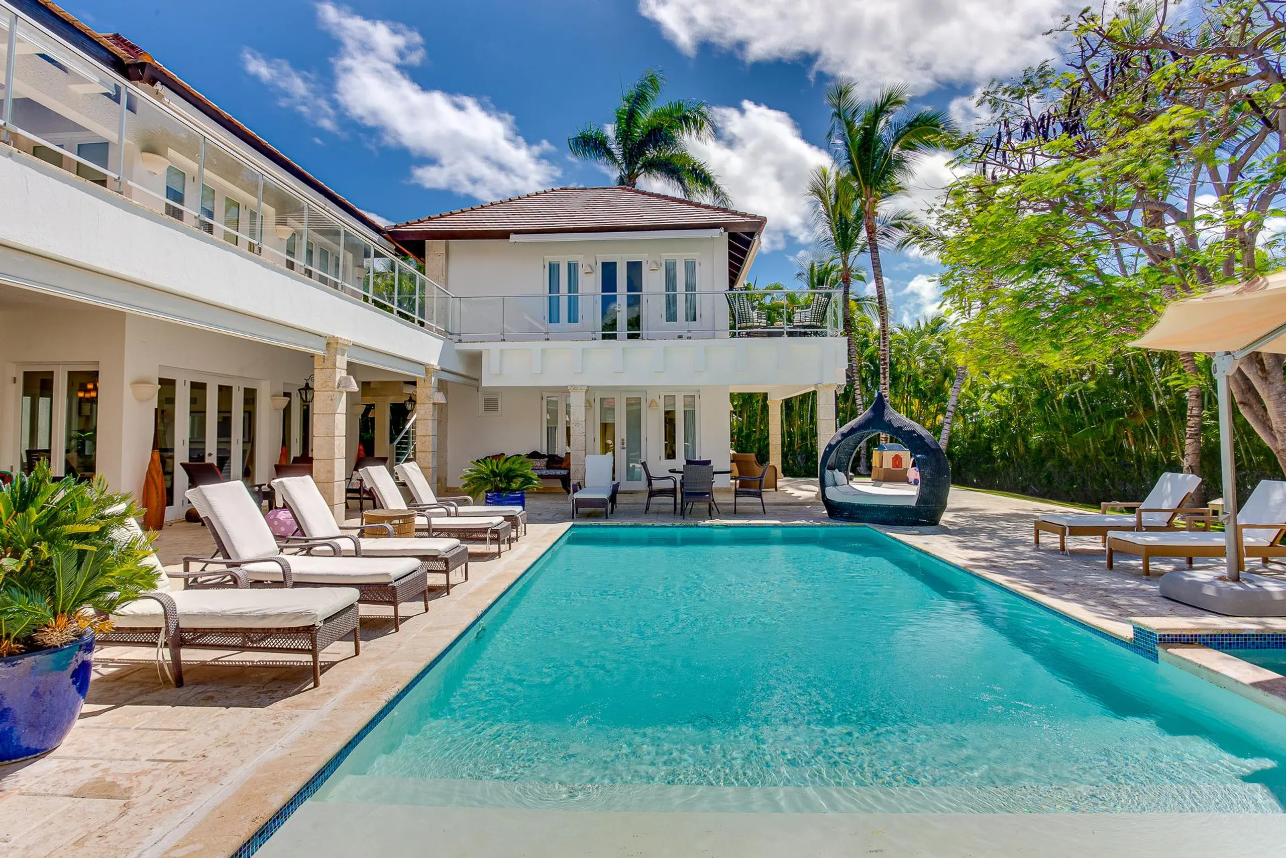 Impressive 8-Bedroom Villa with Private Pool in Punta Cana Resort — photograph 6