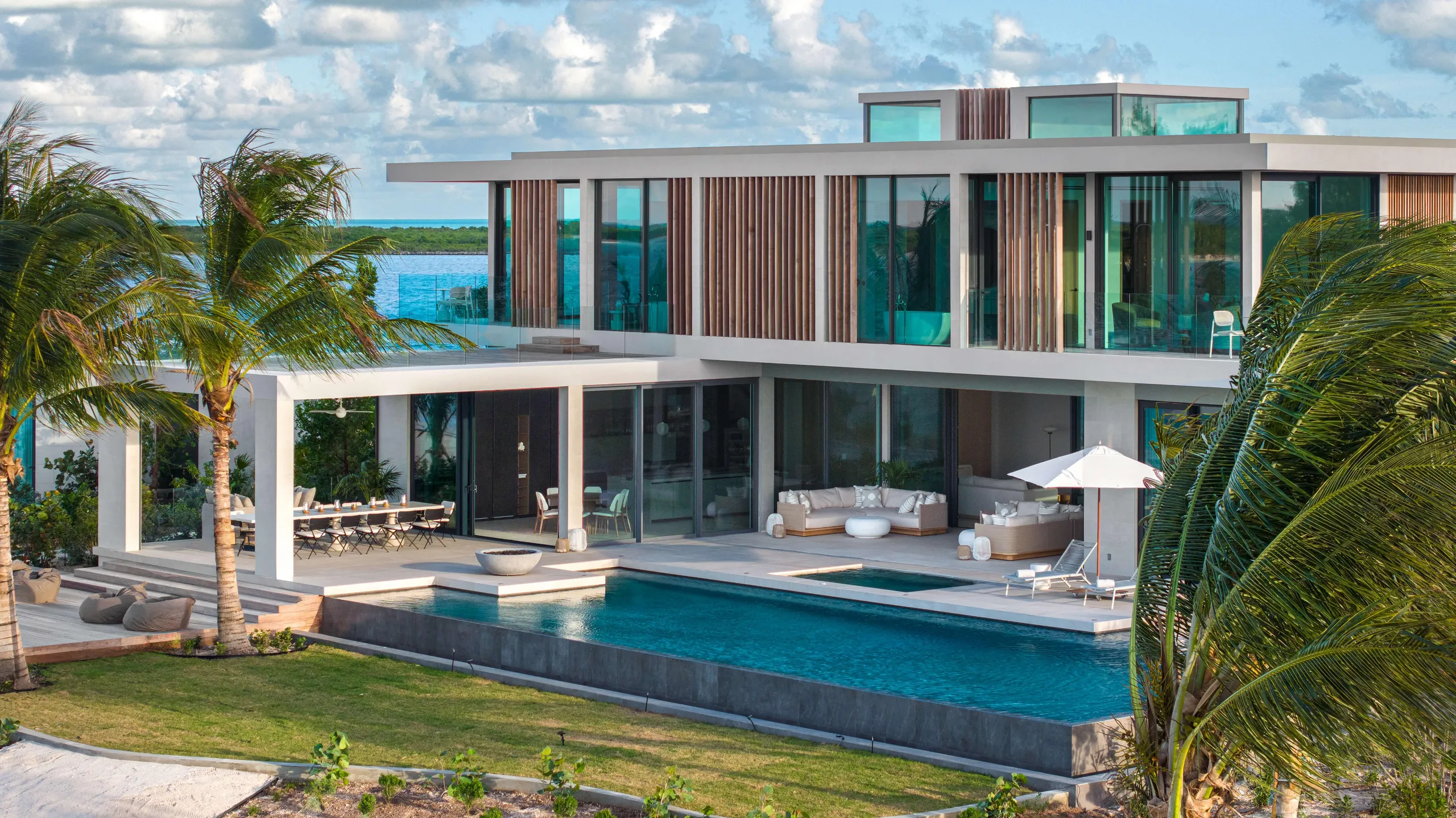 Plush and Artisinal Grace Bay's Finest Villa with Private Pool and Wraparound Views — photograph 10