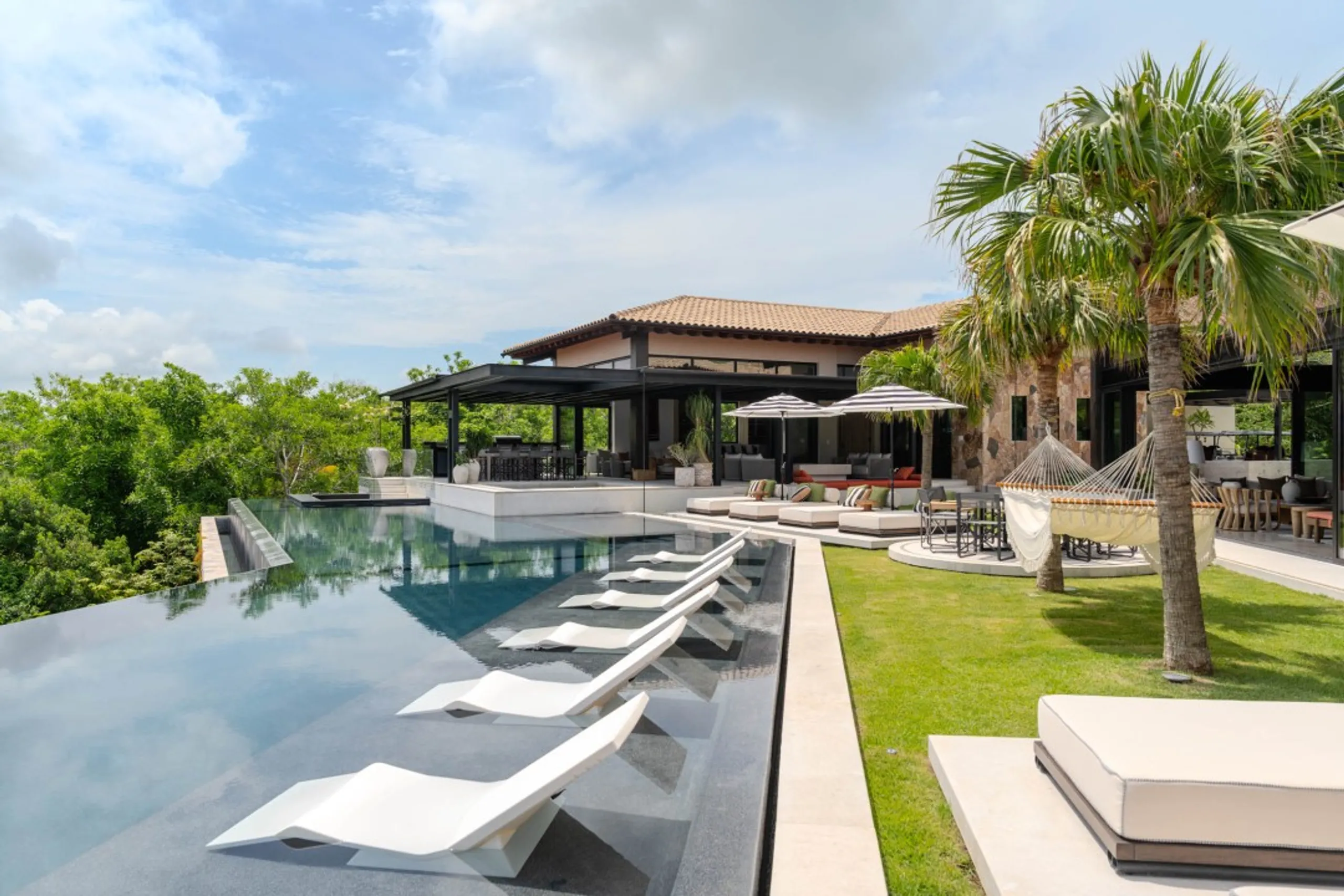 Spacious Punta Mita Villa with Beach Access & Panoramic Views — photograph 5