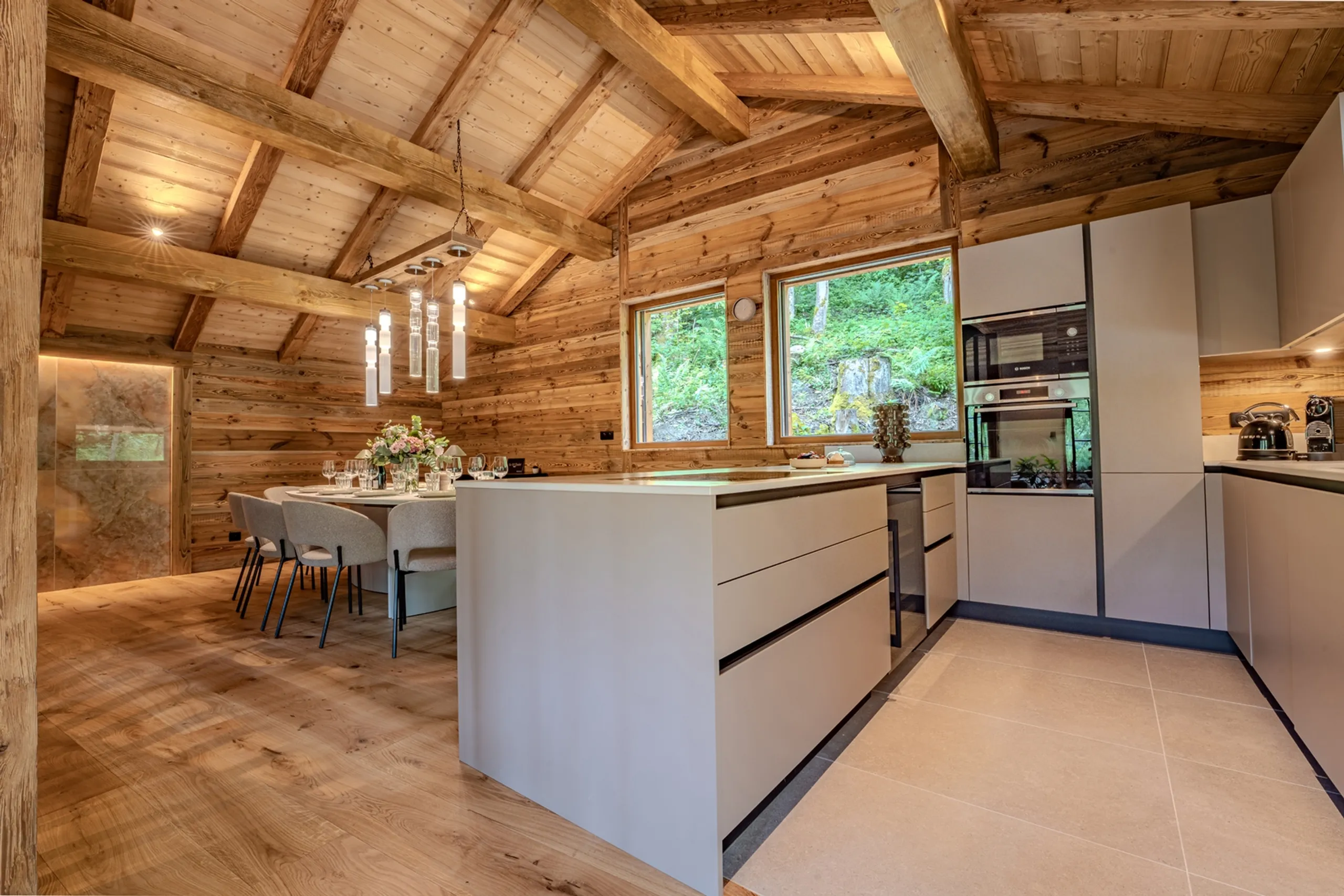 Relaxing Chalet with Sauna, Jacuzzi and Parking in Megeve — photograph 9
