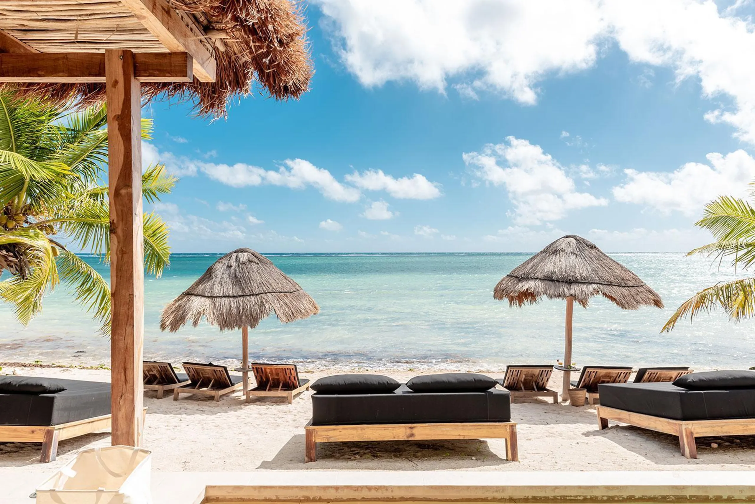 Exquisite Luxe Beach Retreat with Private Pool and Ocean Views, Tankah Bay