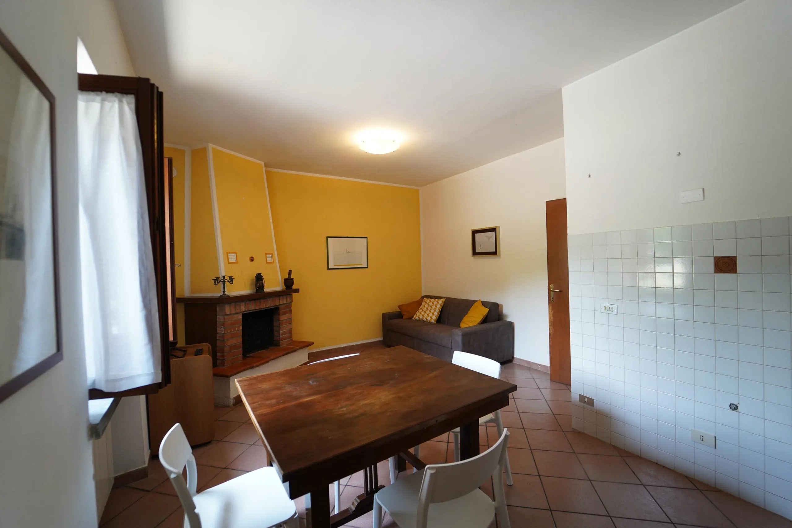 Cozy Country Villa with Scenic Views — photograph 7
