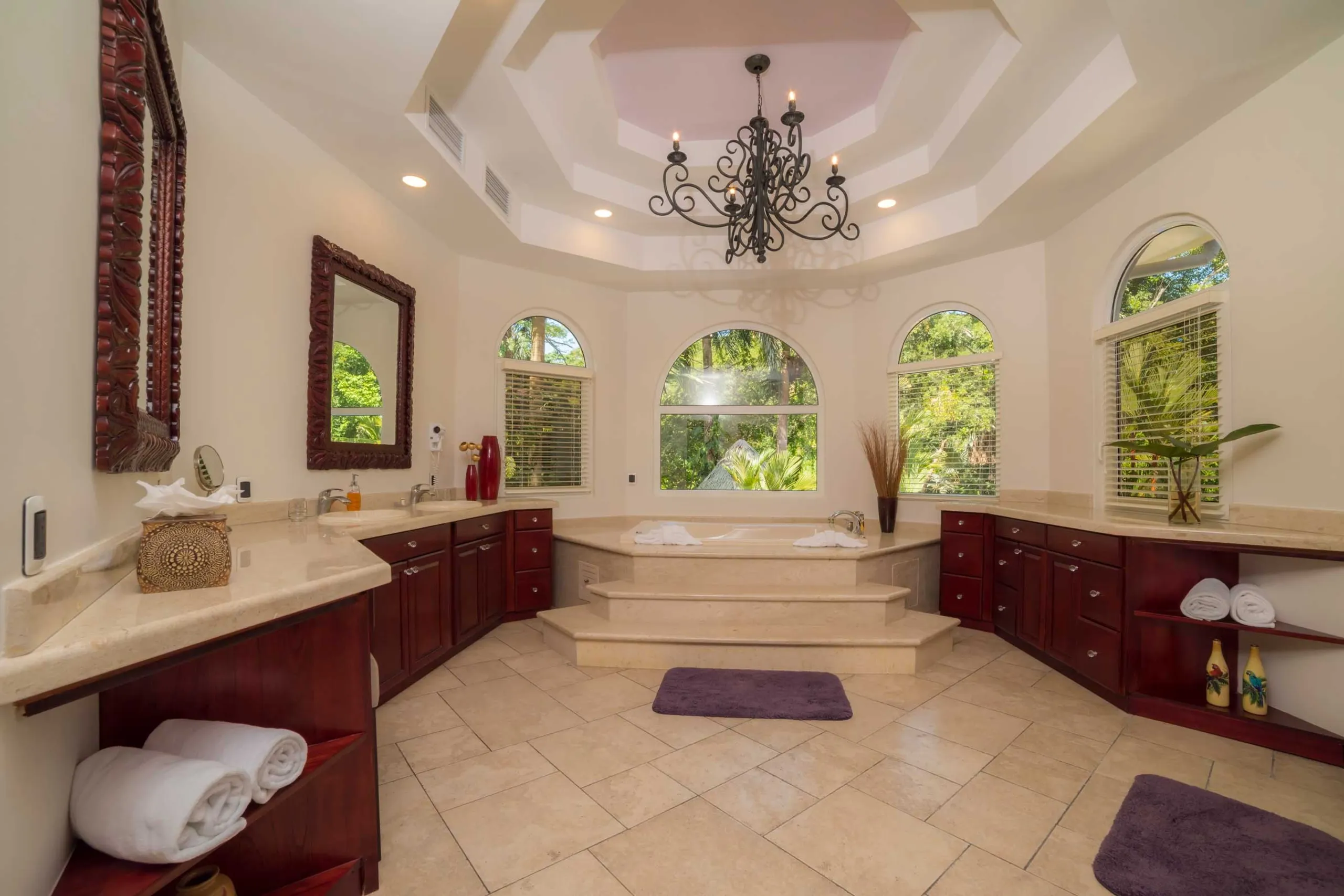 Captivating Costa Rica Estate with Invigorating Pool — photograph 8