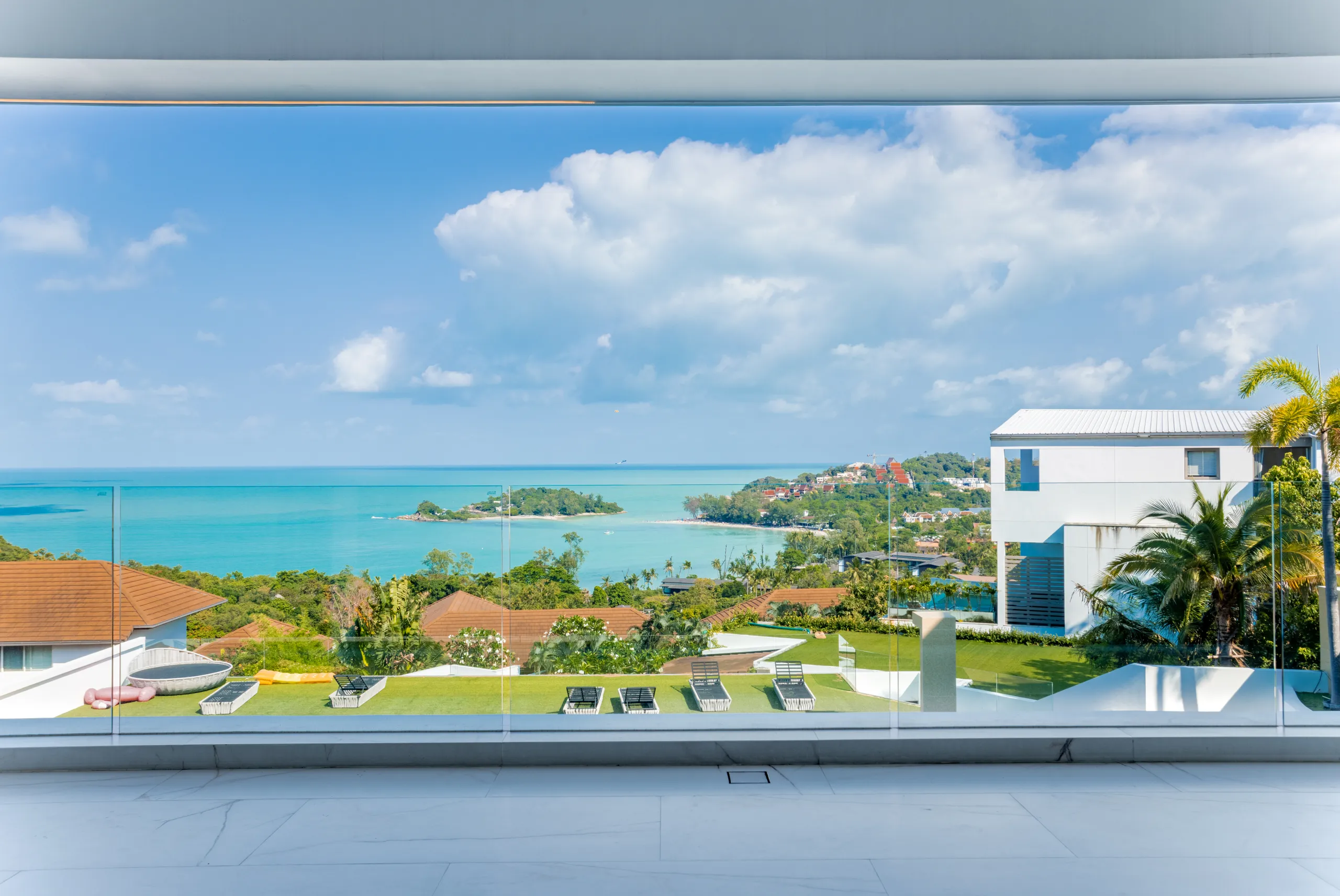 Elite Sanctuary Villa with 30-Meter Pool and Cinematic Backdrop of Thailand Gulf — photograph 4