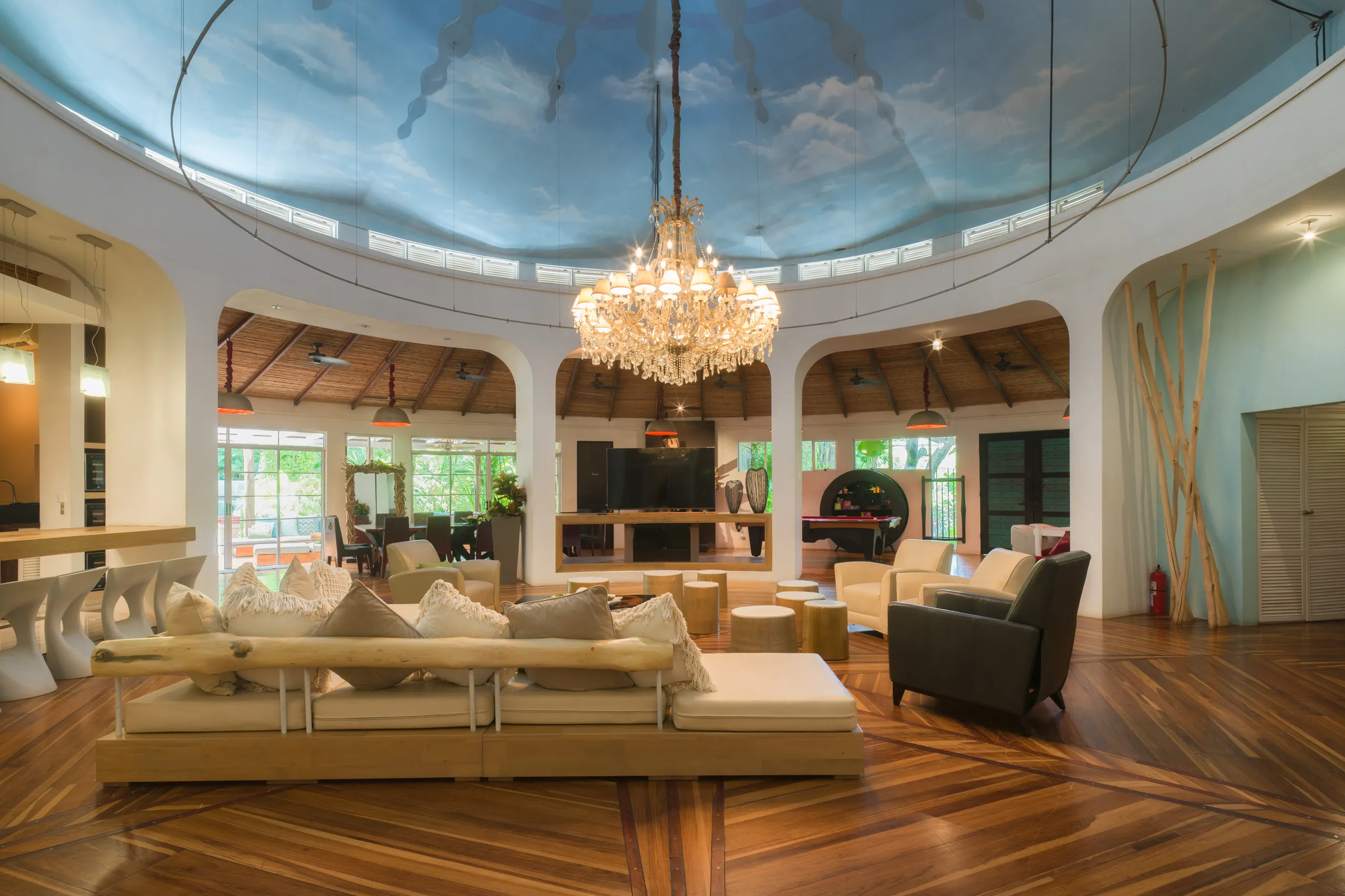 Bold Designer Villa in Tamarindo with Private Pool and Gardens — photograph 7