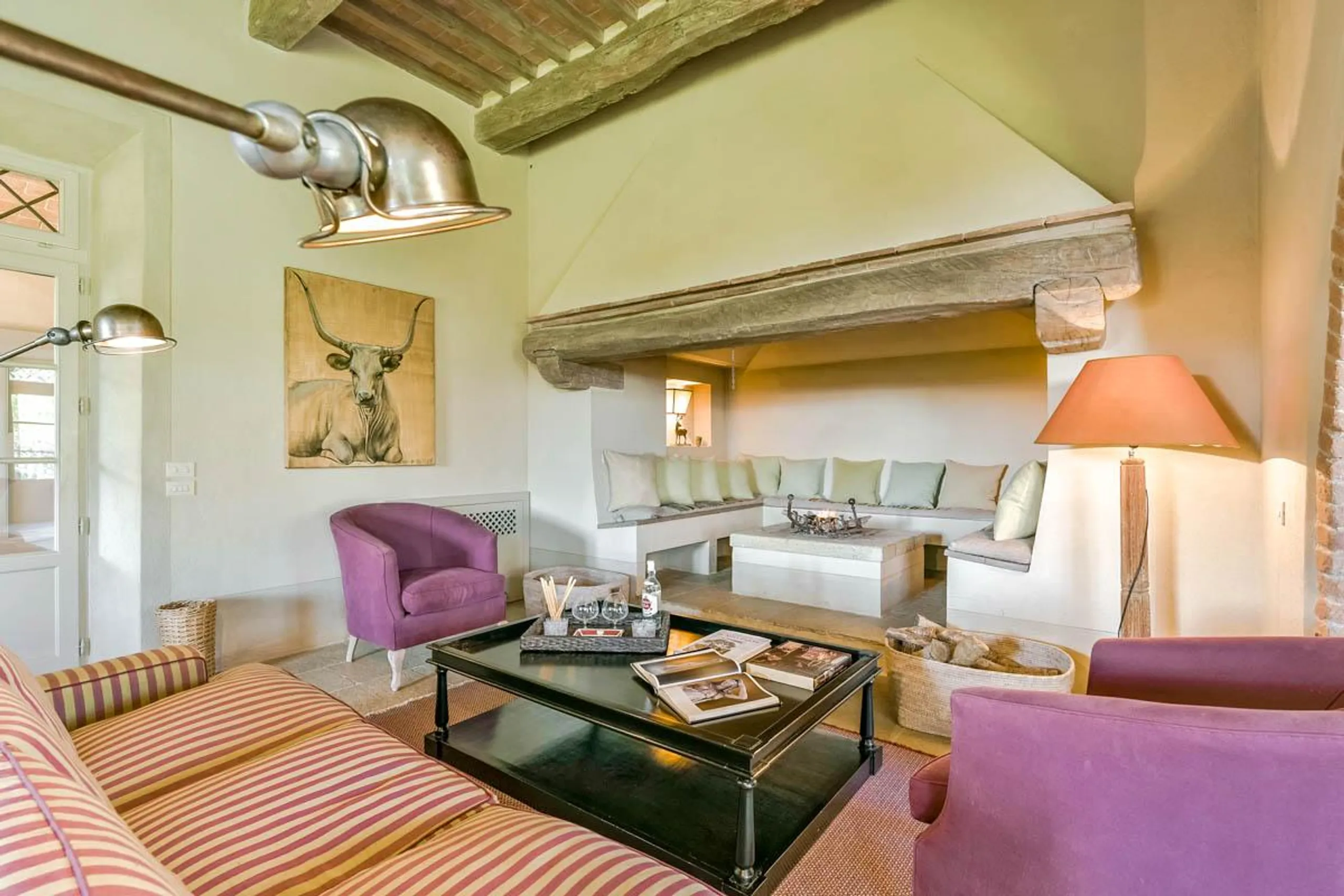 Idyllic 9-Bedroom Tuscan Villa with Private Pool, Stunning Grounds, and Hotel-Grade Services — photograph 6