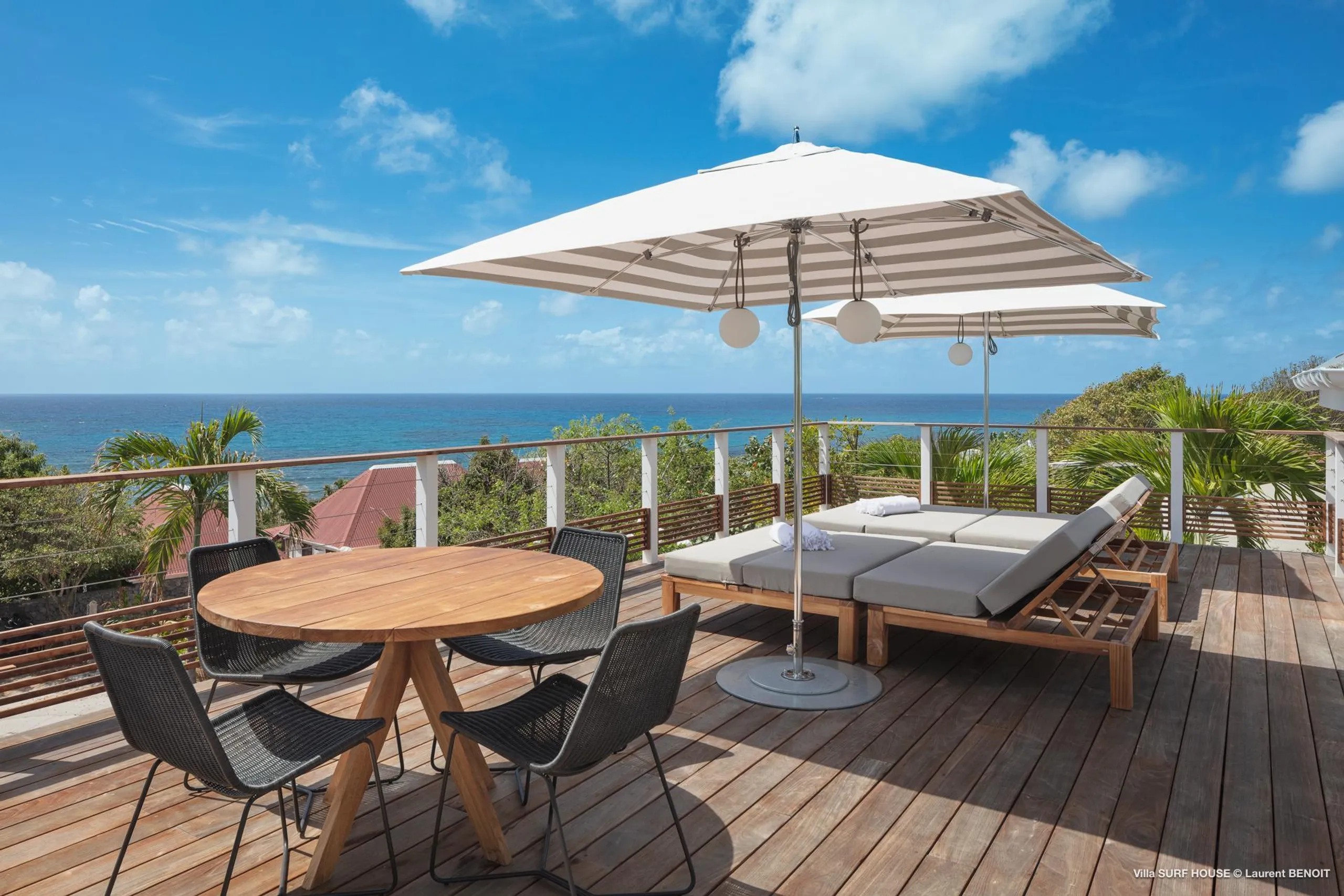 Lush and Luxurious Oceanside Villa in Toiny with Infinity Pool and Ocean Views — photograph 10