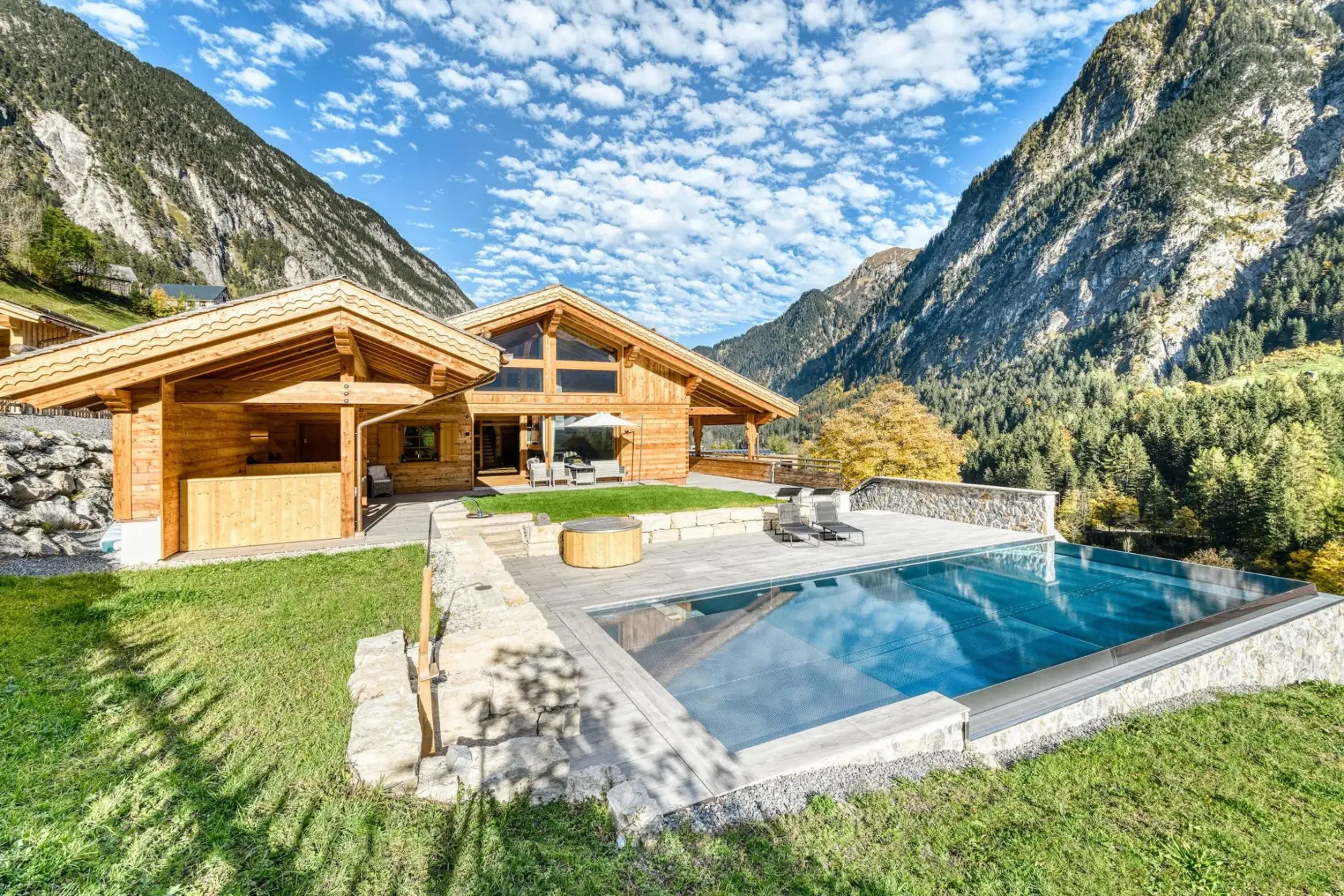 Brilliant Brandnertal Chalet with Infinity Pool and Lush Grounds, Brandnertal