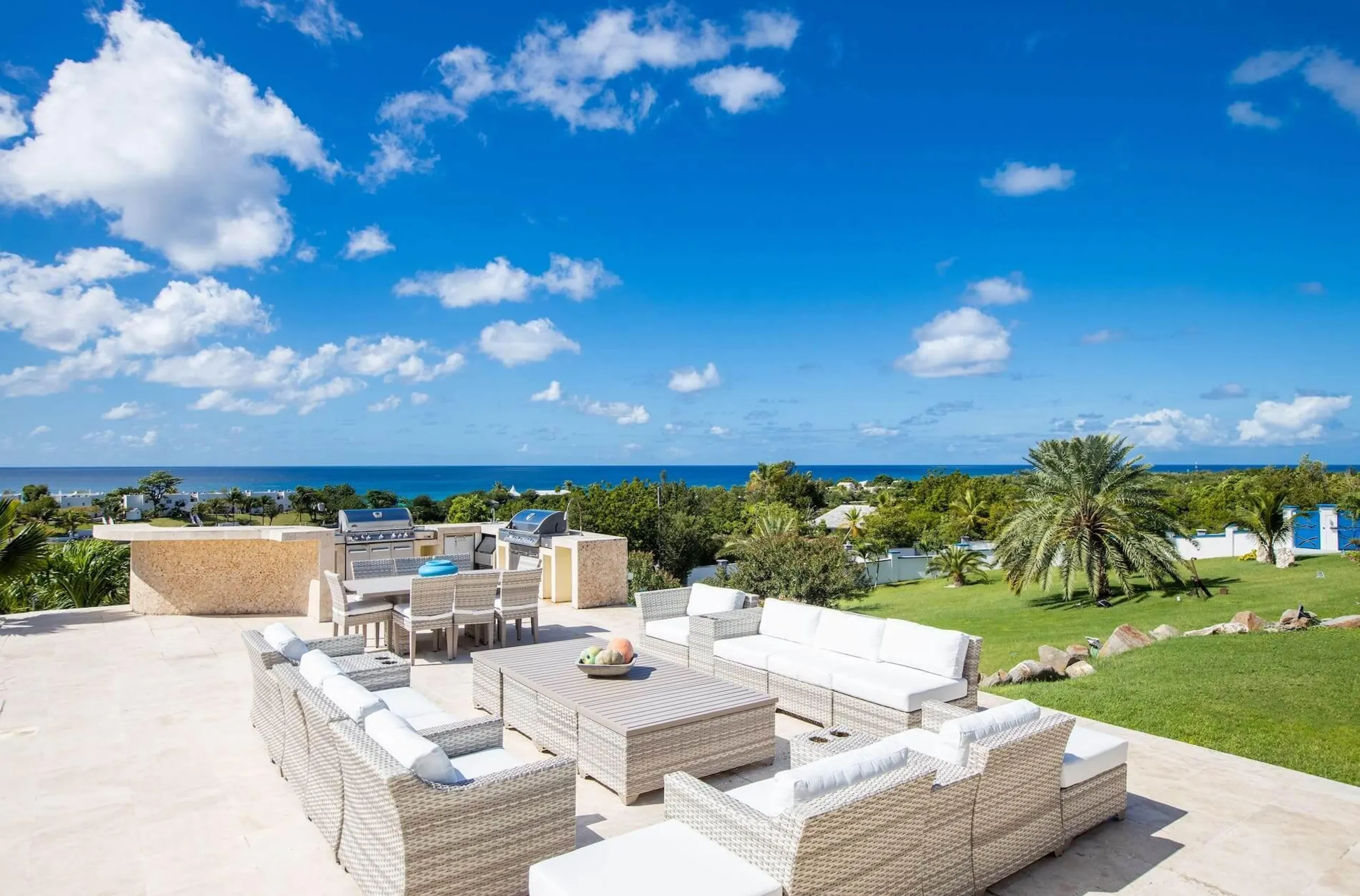 Luxe Retreat Villa with Private Pool, Tennis and Unmatched Views of Caribbean Sea — photograph 10
