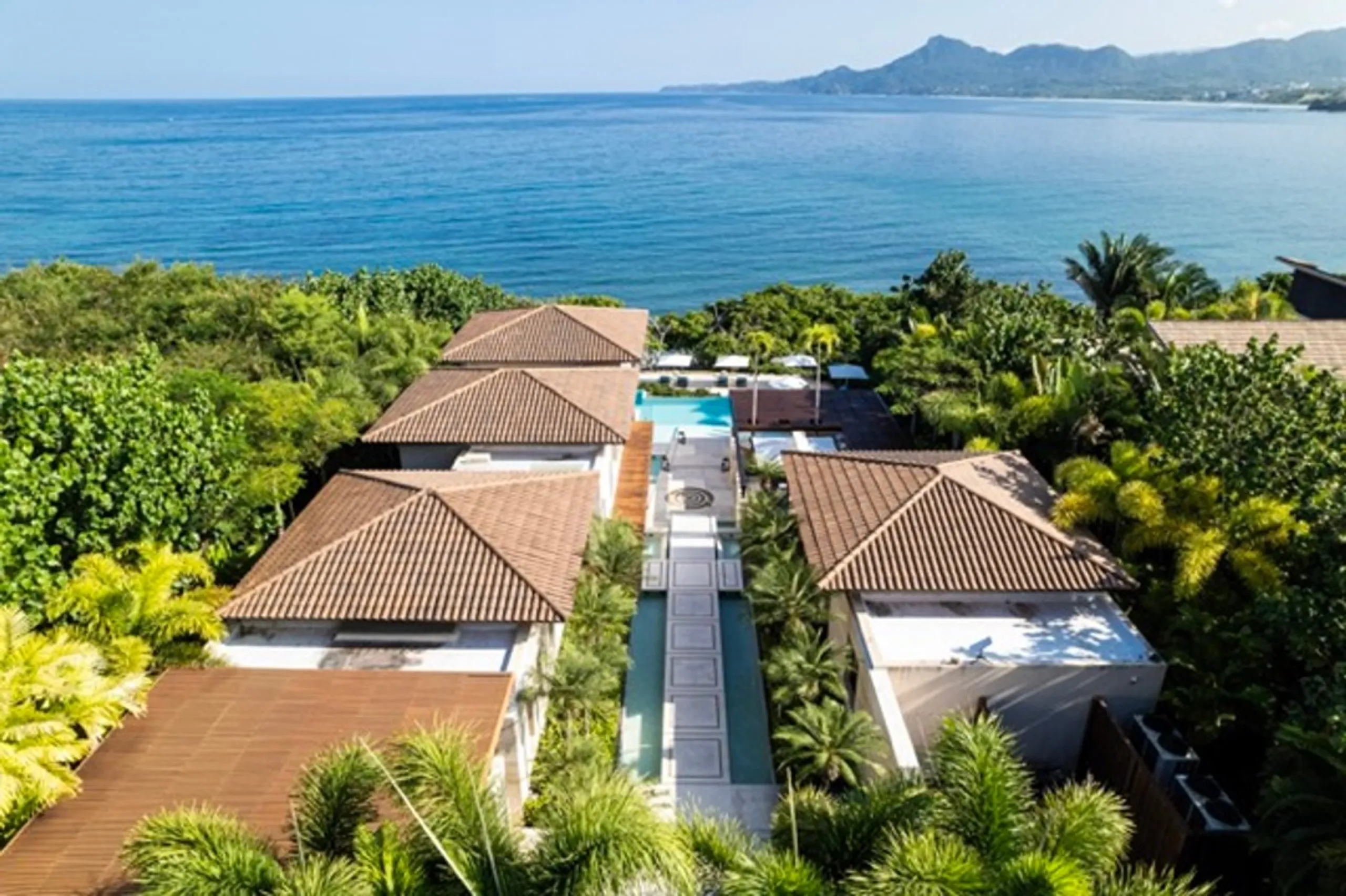 Oceanfront Punta Mita Villa in Kupuri with 60-Foot Infinity Pool, Private Beach & Panoramic Views — photograph 7