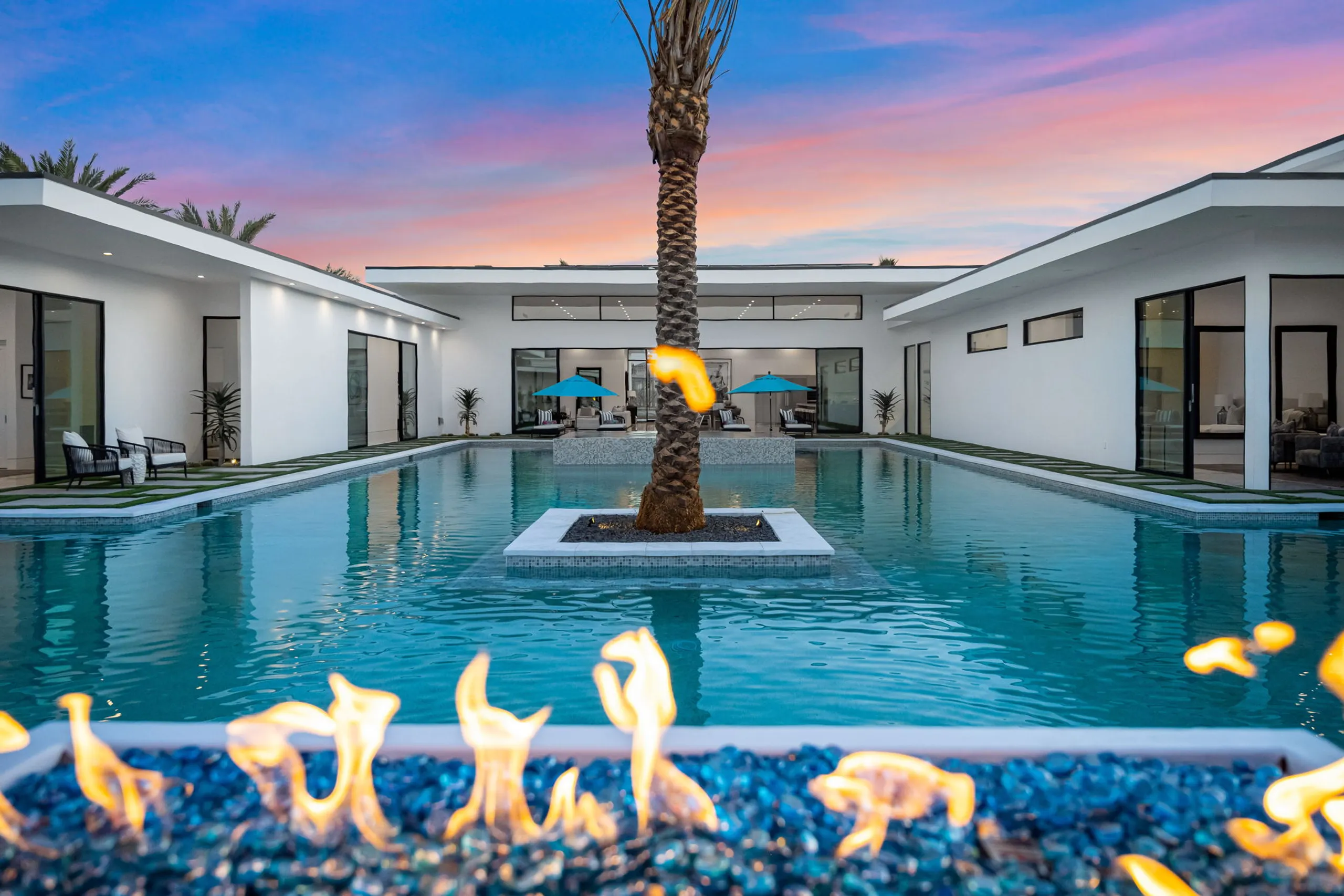 Unmatched Coachella Vacation Villa with Private Pool, and Designer Interiors — photograph 10