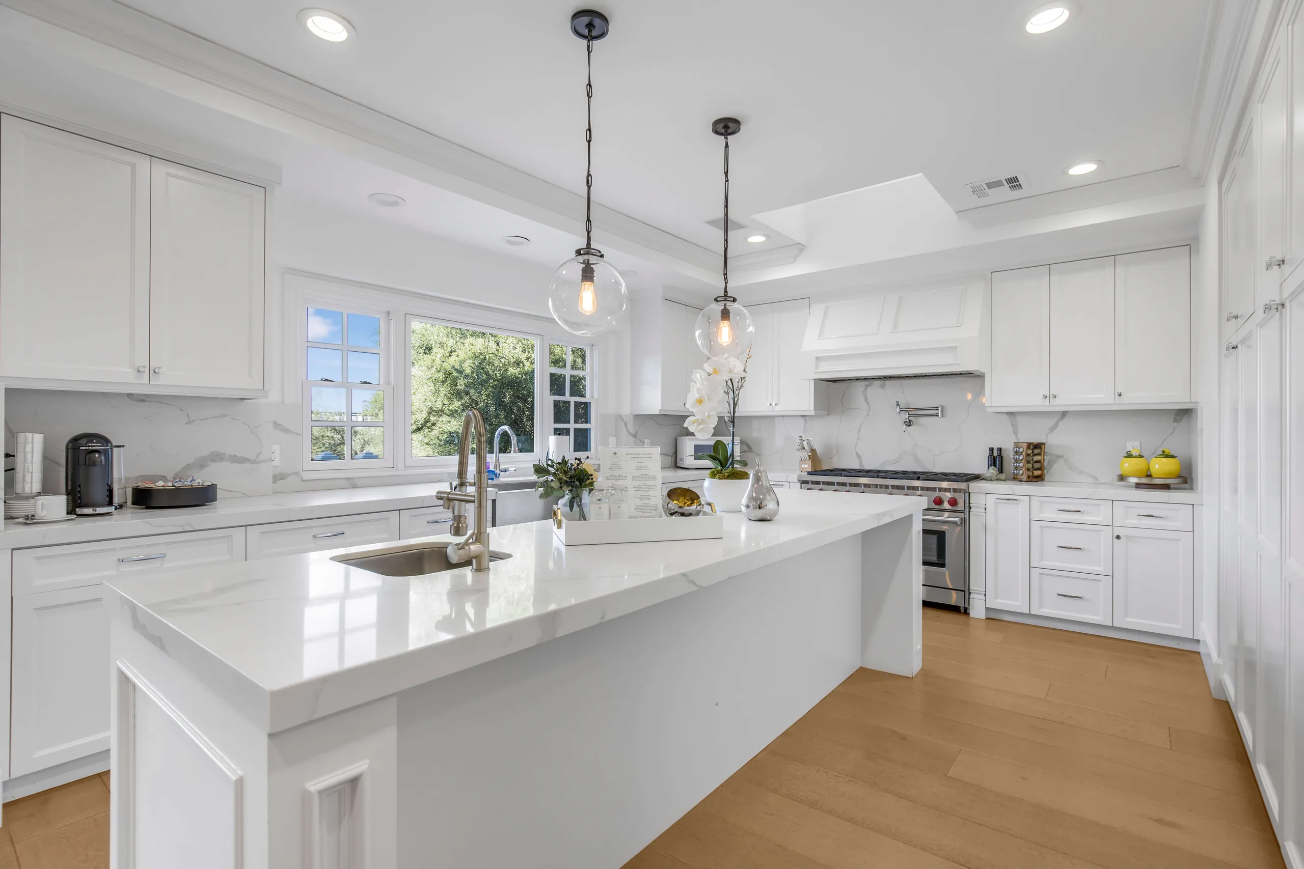 Prestige Accommodation in Sherman Oaks with Private Pool and Breathtaking Panoramic Views — photograph 12