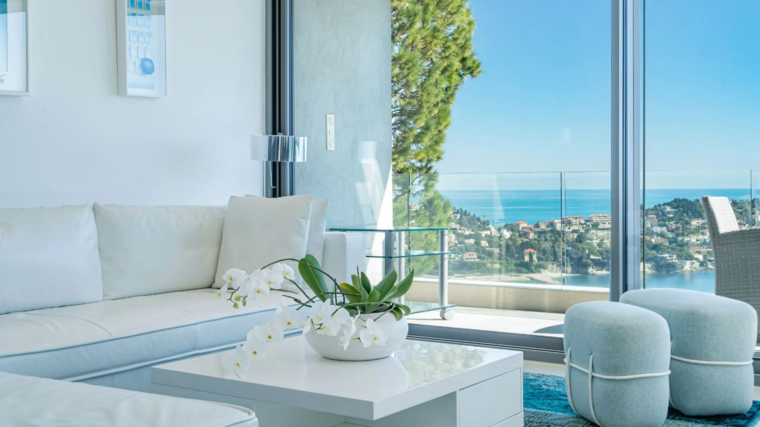 Splendid 4BR Villa with Private Pool and Uninterrupted Côte d’Azur Views — photograph 11
