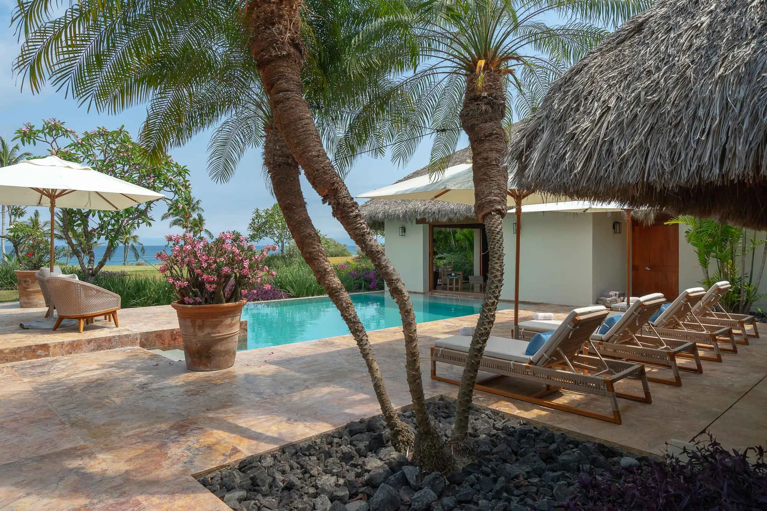 Sophisticated Lagos del Mar Villa with Private Pool & Panoramic Views — photograph 4