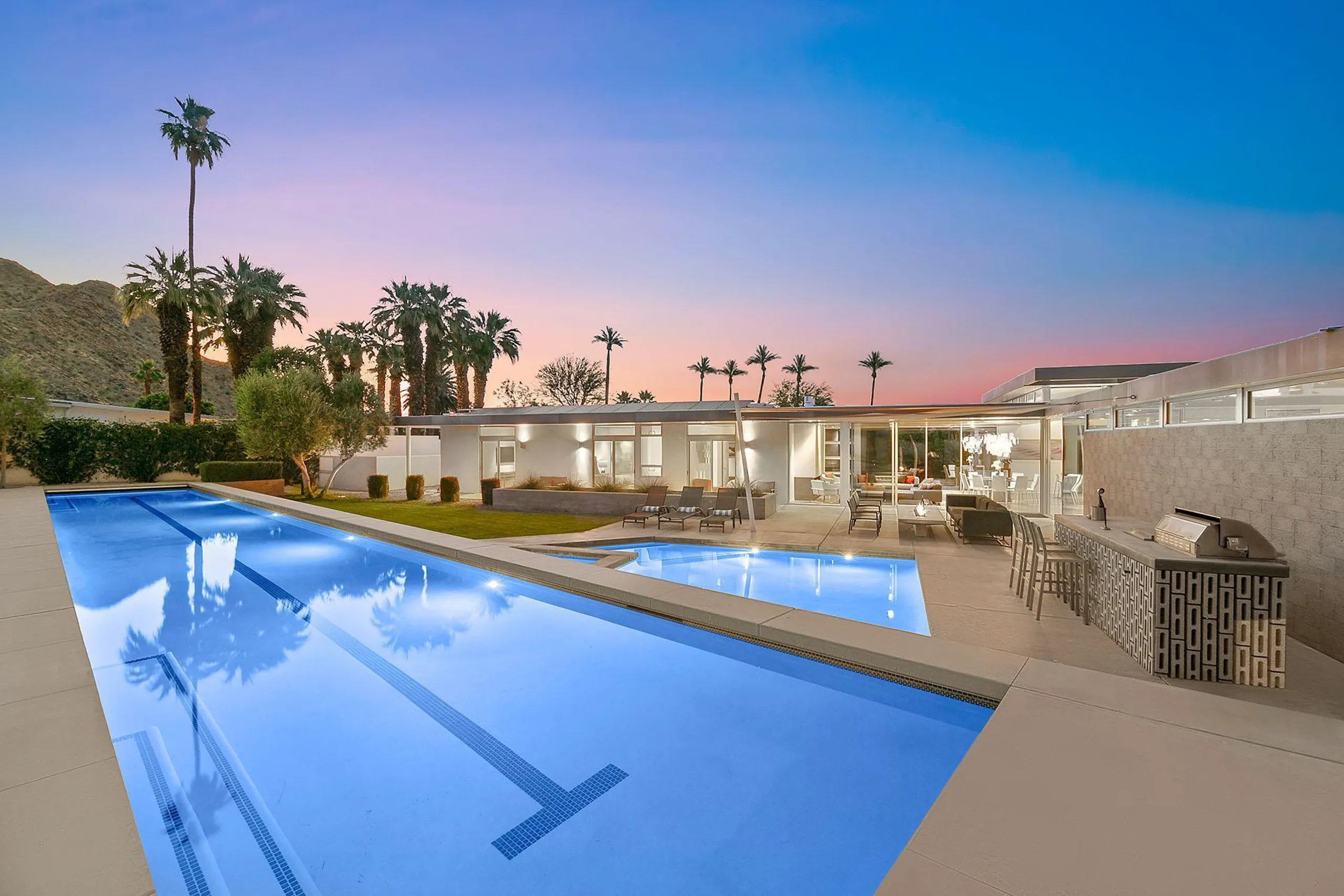 Palatial Palm Springs Paradise with Lap Pool, Firepit, Putting Green, Rancho Mirage