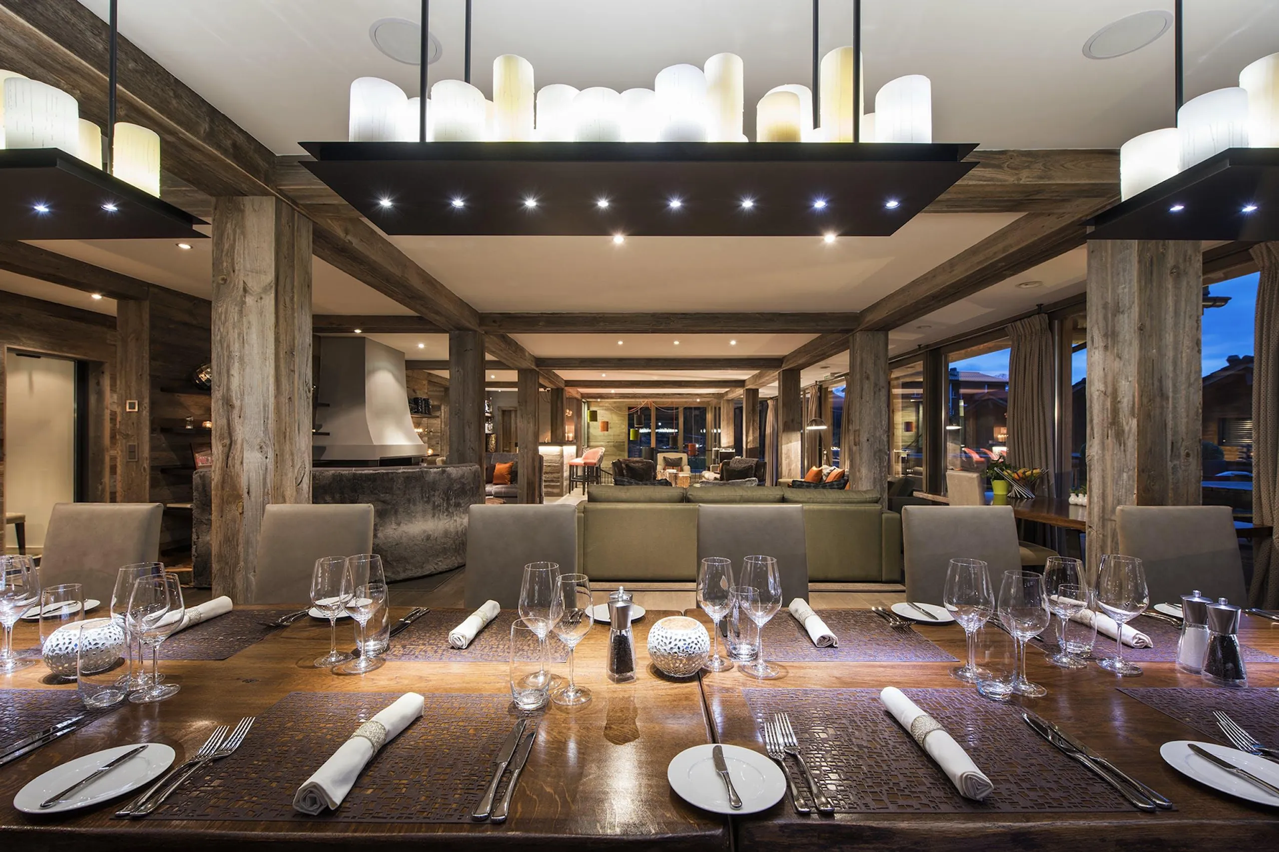 Verbier Mountain Retreat Chalet with Indoor Pool and Gorgeous Mountain Views — photograph 12