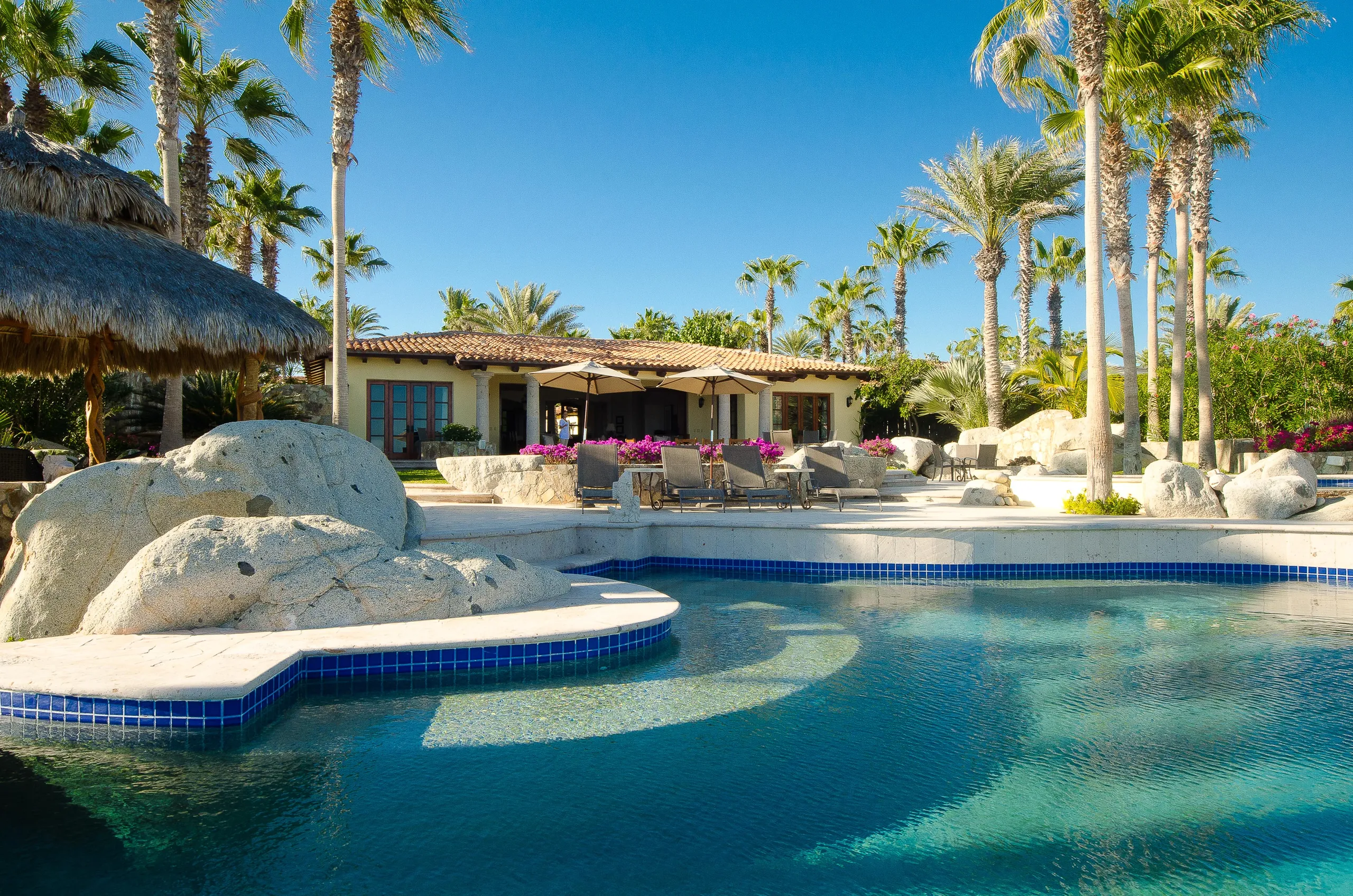 Punta Bellena Luxury Beachfront Estate with Spectacular Ocean Views — photograph 5