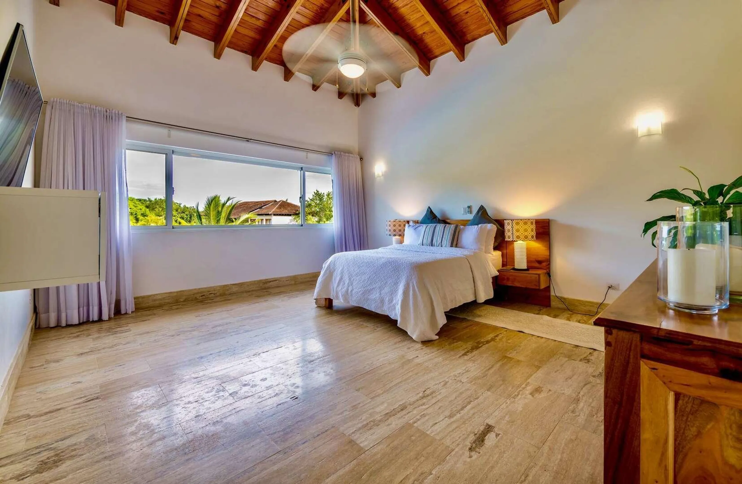 Elegant Serenity Villa with Private Pool Access to Beach, Tennis Club, and Golf Courses — photograph 9