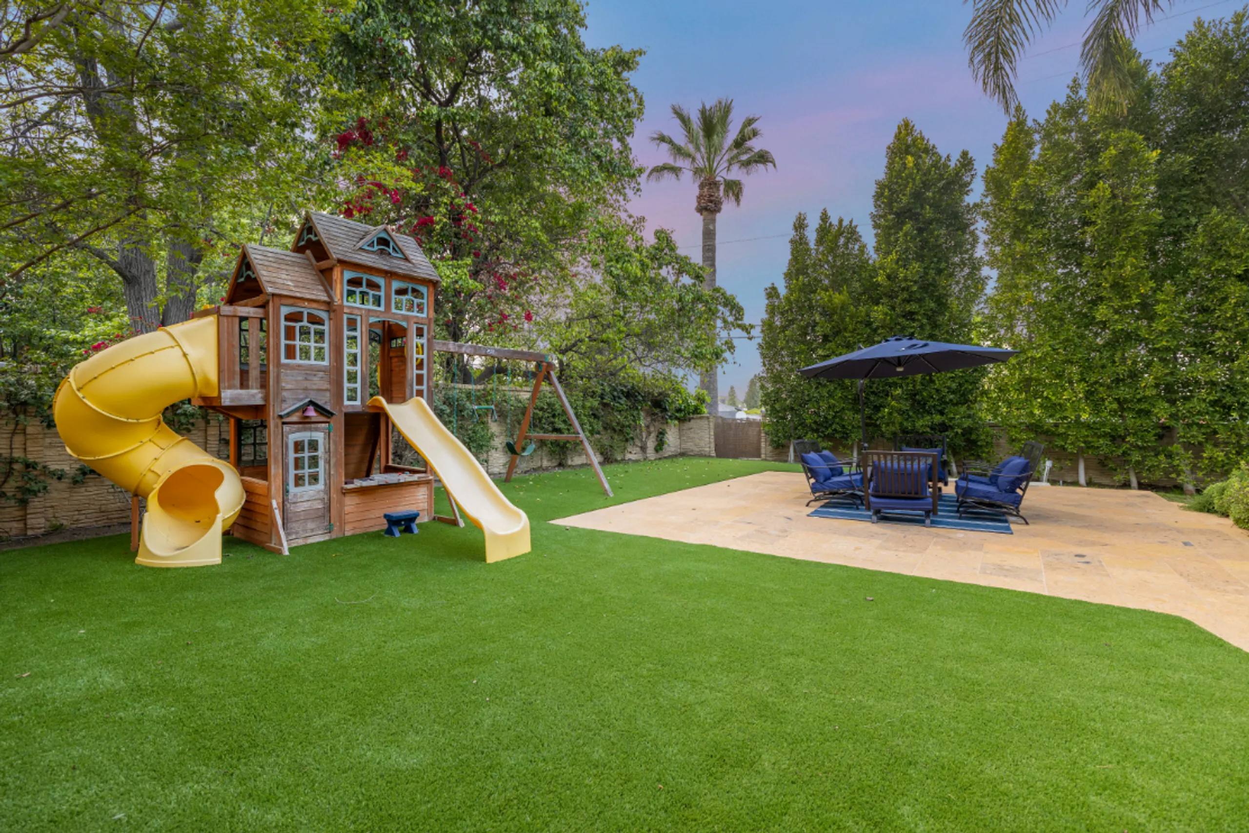 Opulent Tarzana Mediterranean Villa with Pool, Spa, & Theater — photograph 8