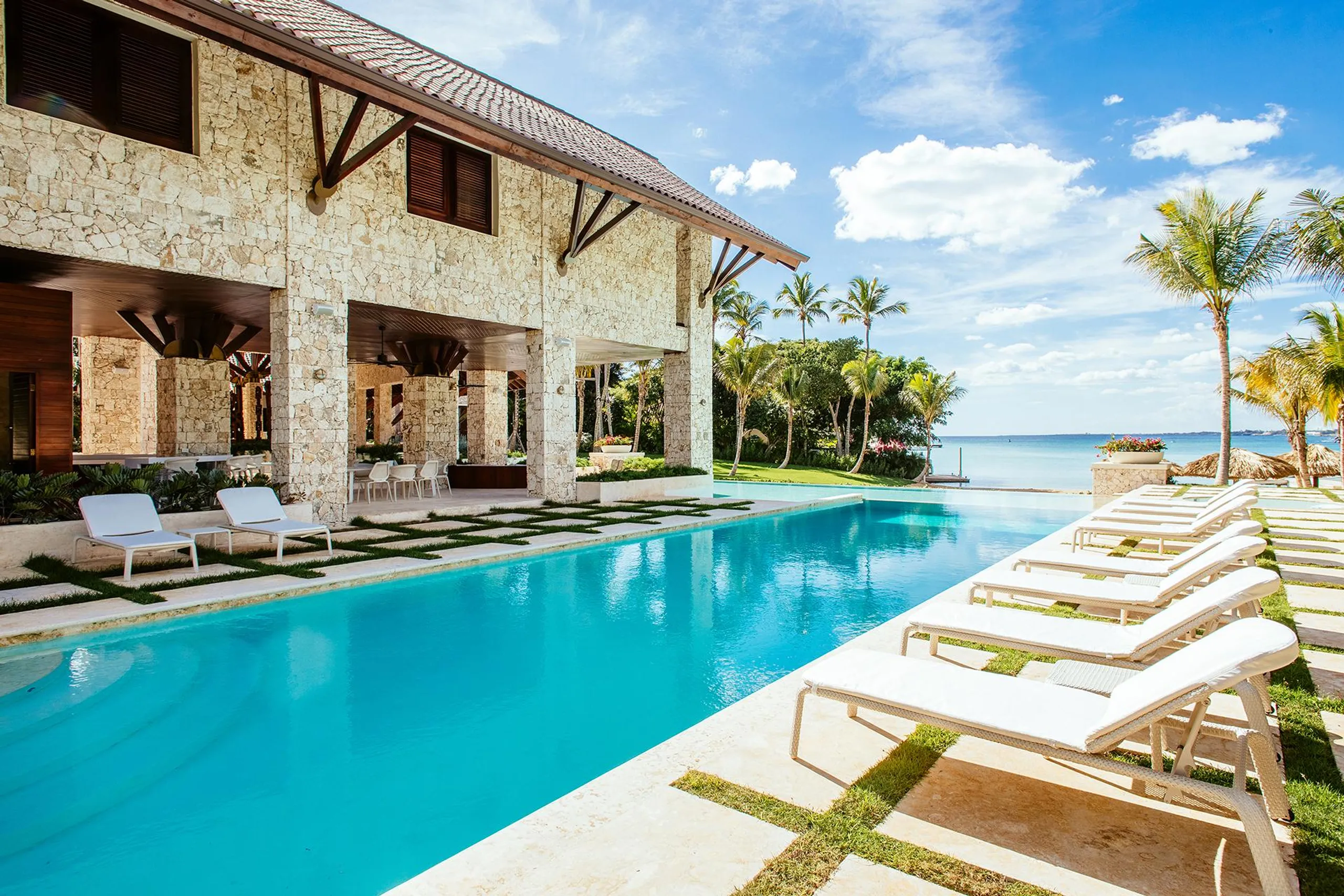 Luxe Escape in Casa de Campo with Infinity Pool and Private White-Sand Beach — photograph 2