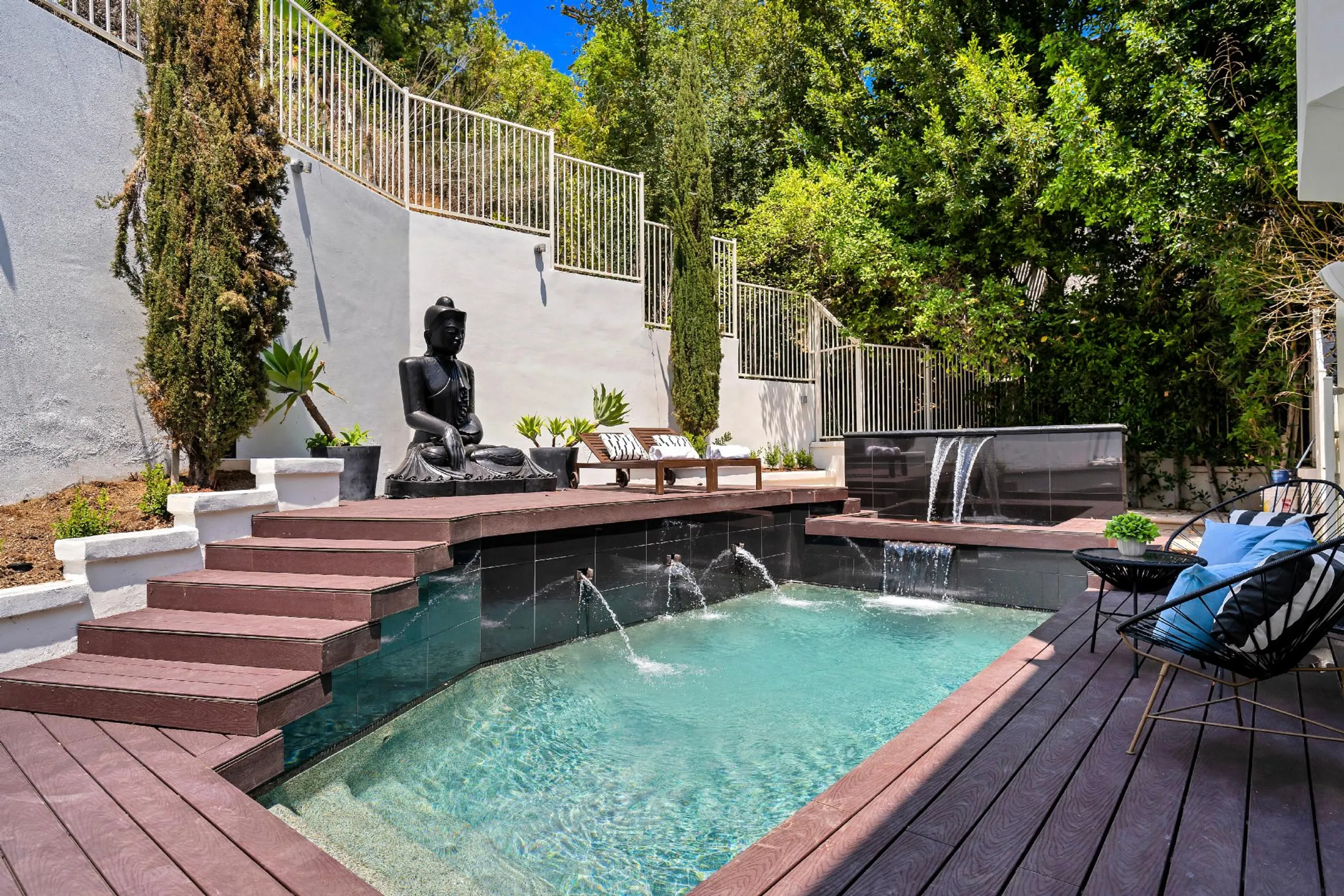 Sunset Strip Villa with Private Pool and  Stunning Views — photograph 2