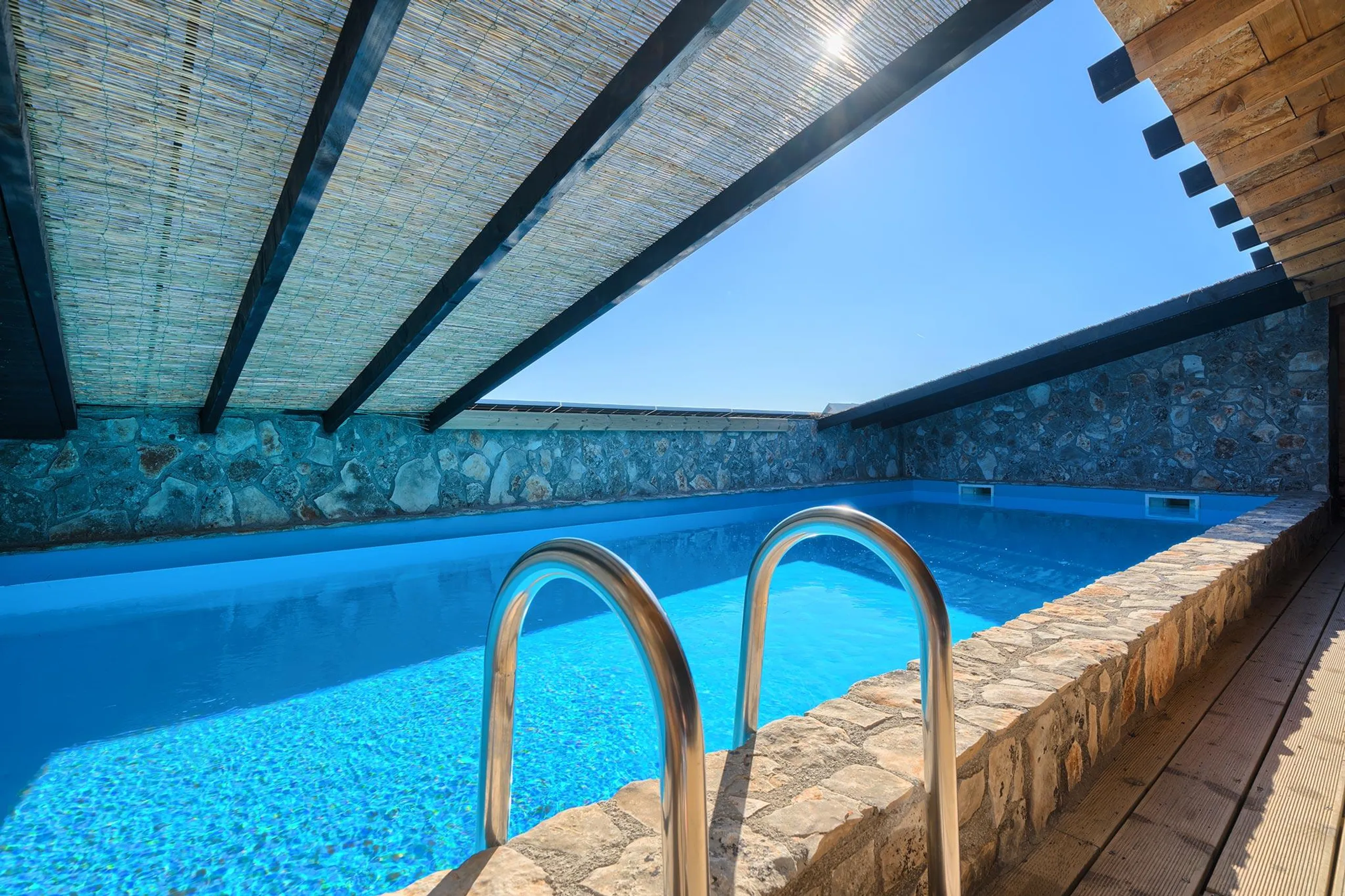 Plush Villa with Private Pool, Sauna, and Enchanting View of Murter Island — photograph 9
