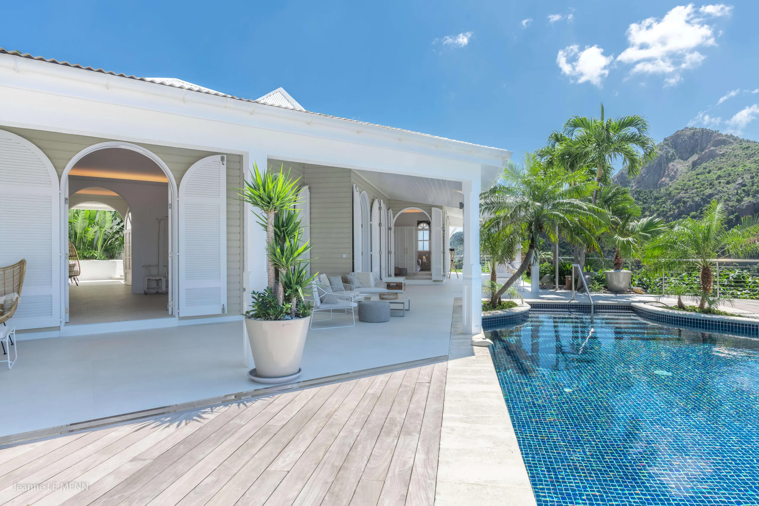 Colonial Style Luxury in St. Barth with Stunning Sunrises and Sunsets — photograph 4