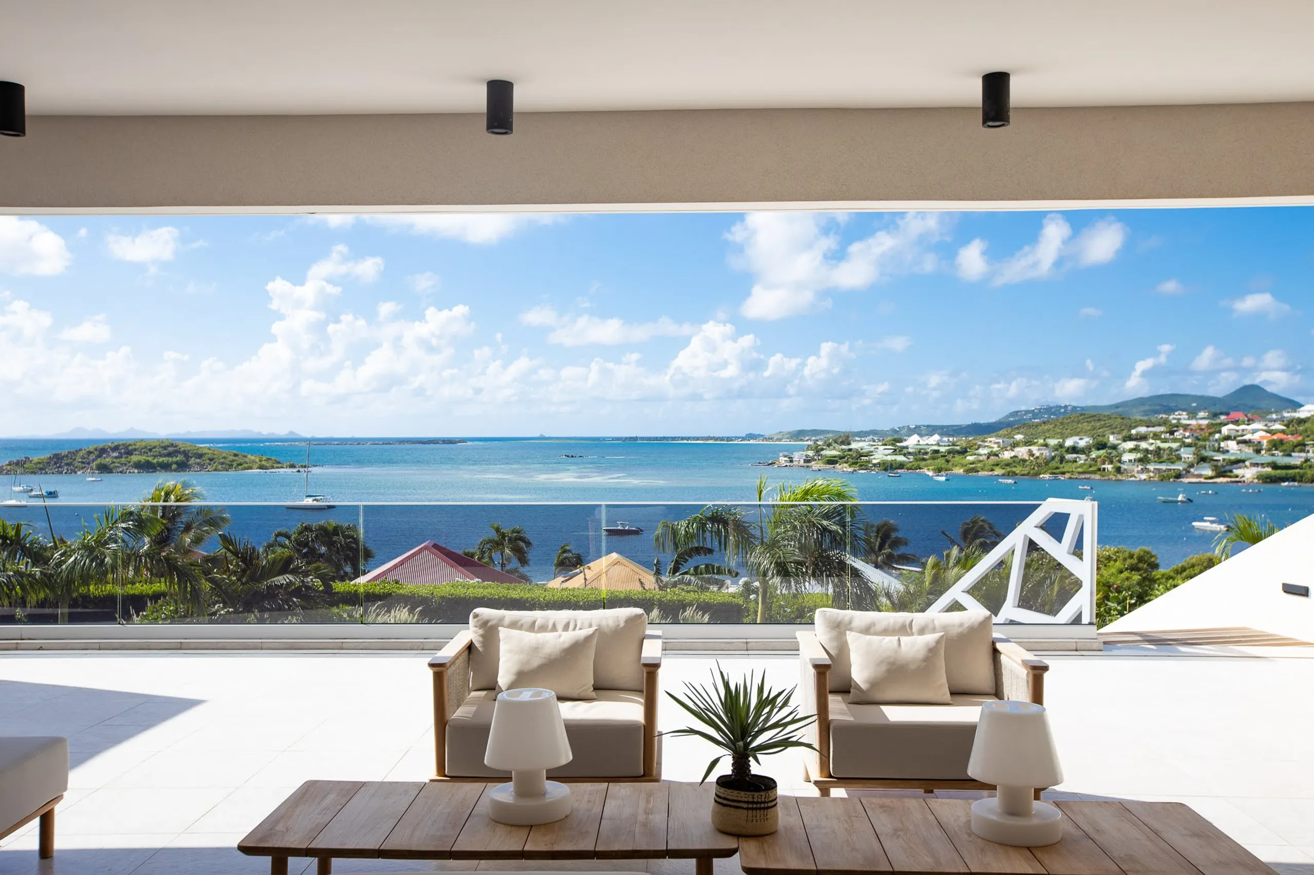 Deluxe Paradise in Cul De Sac with Private Pool and Panoramic Views of Pinel Island — photograph 4