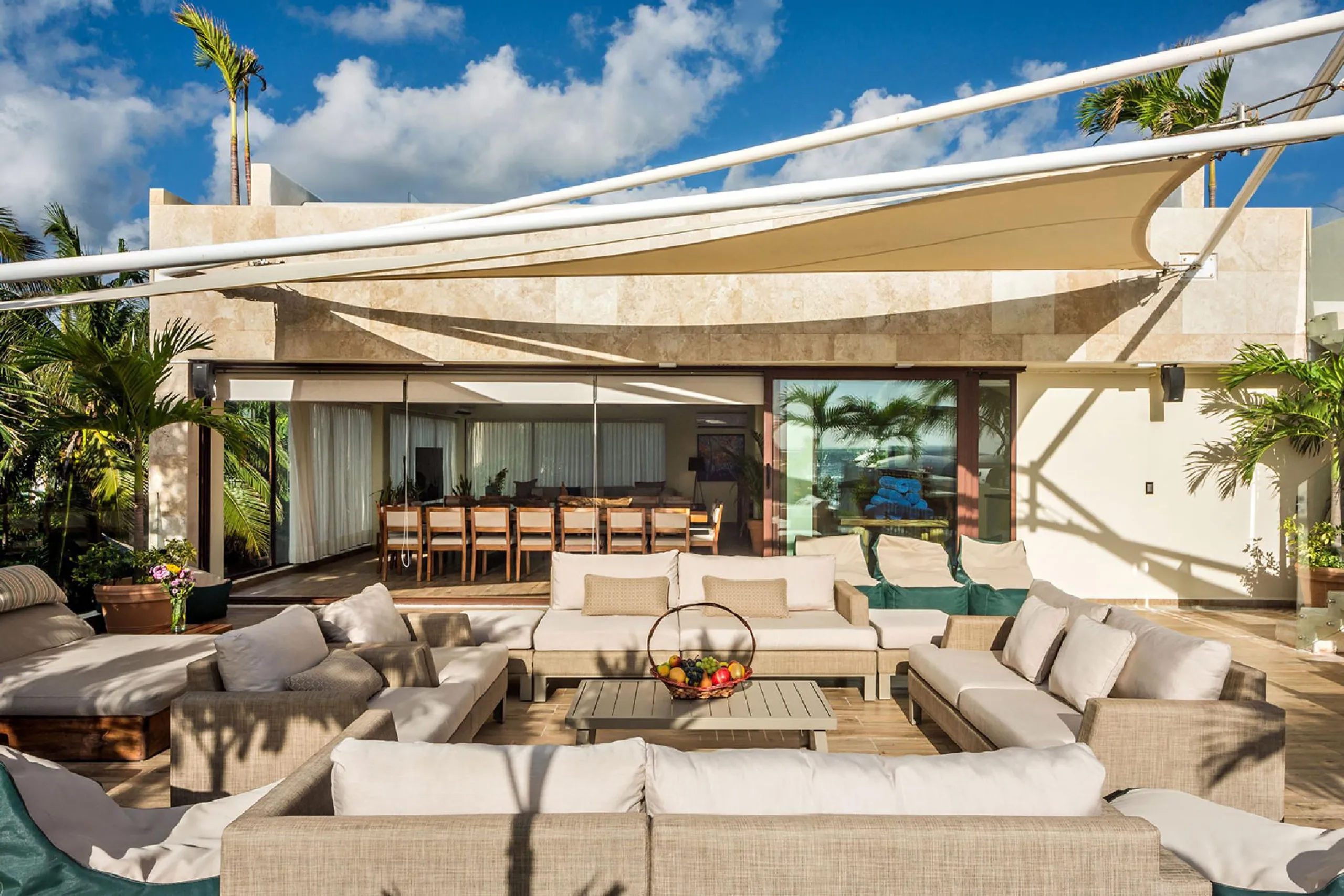 Luxury Playa del Carmen Villa with Infinity Pool and Ocean Views — photograph 5