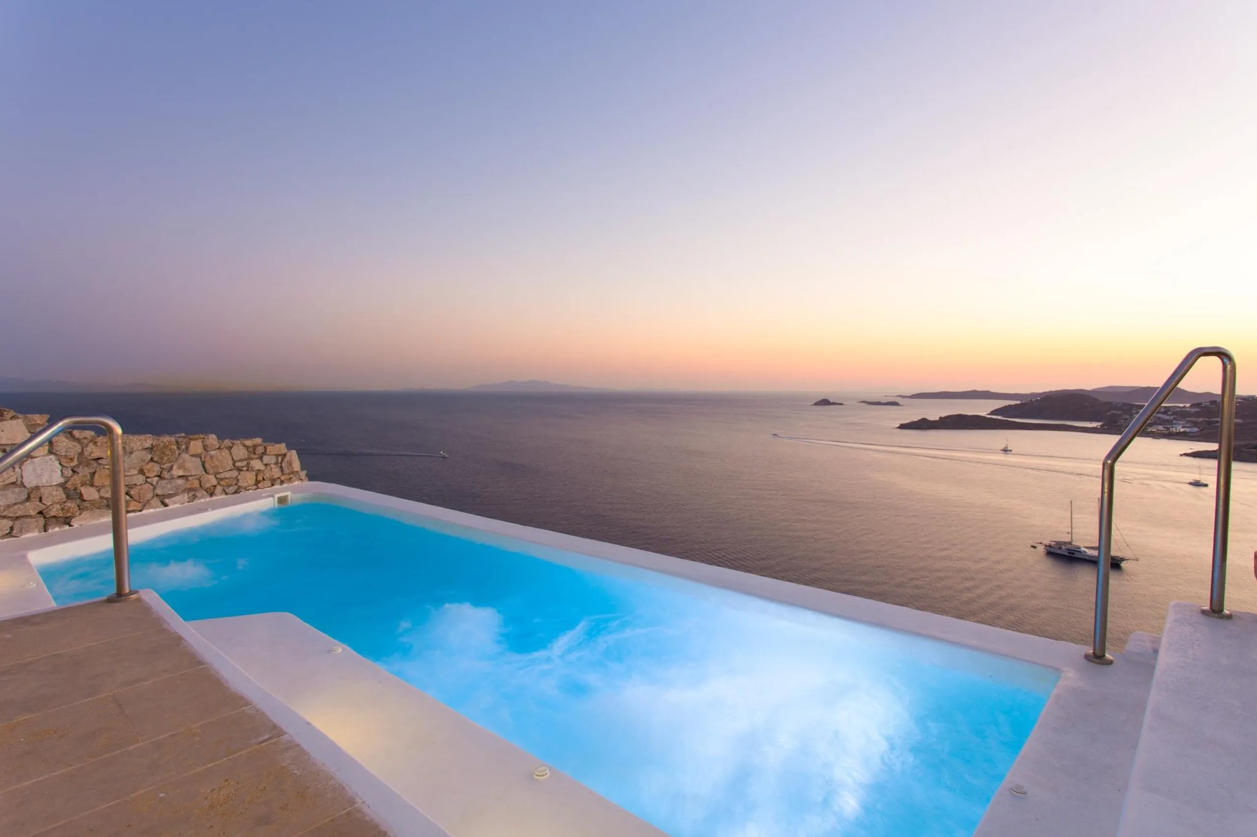 Lavish Seaview Villa in Mykonos with Private Pool — photograph 8
