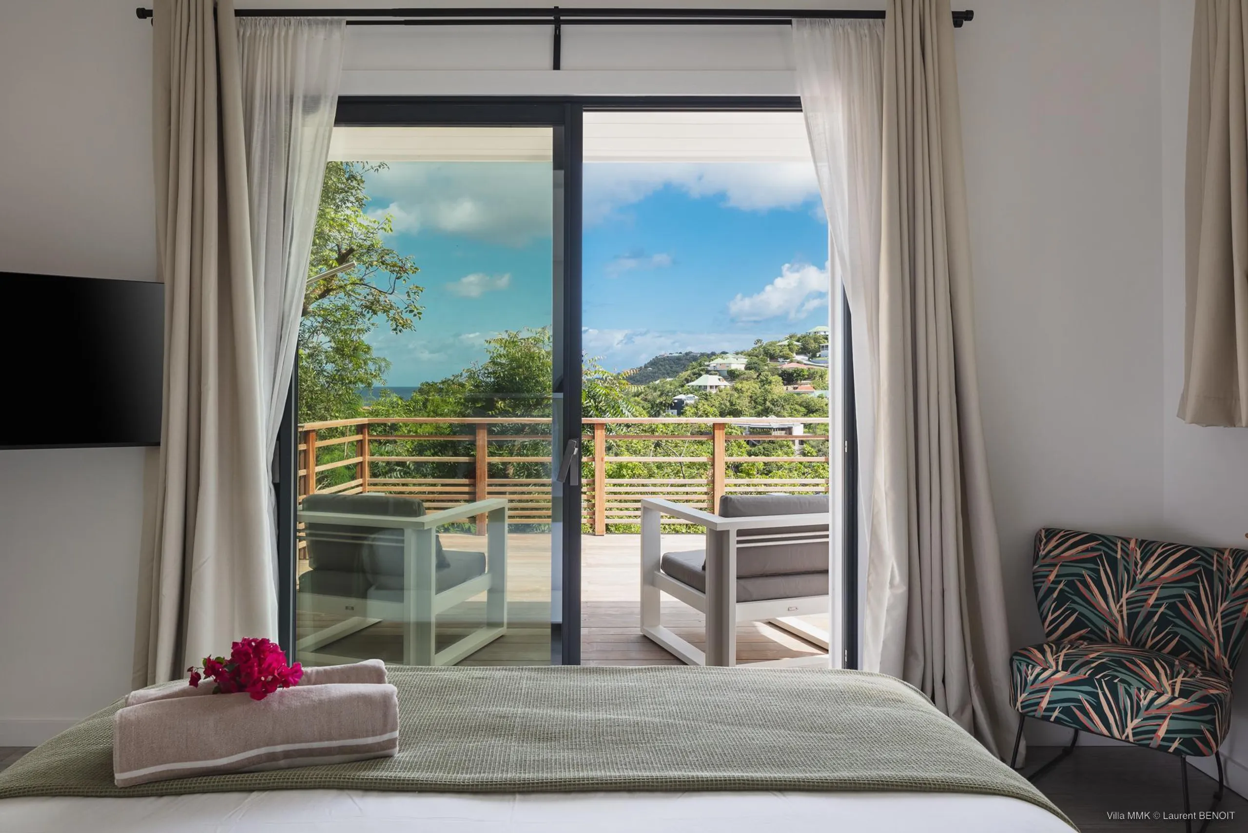 Flawless Seaview Villa with Private Pool and Bar Lounge — photograph 6
