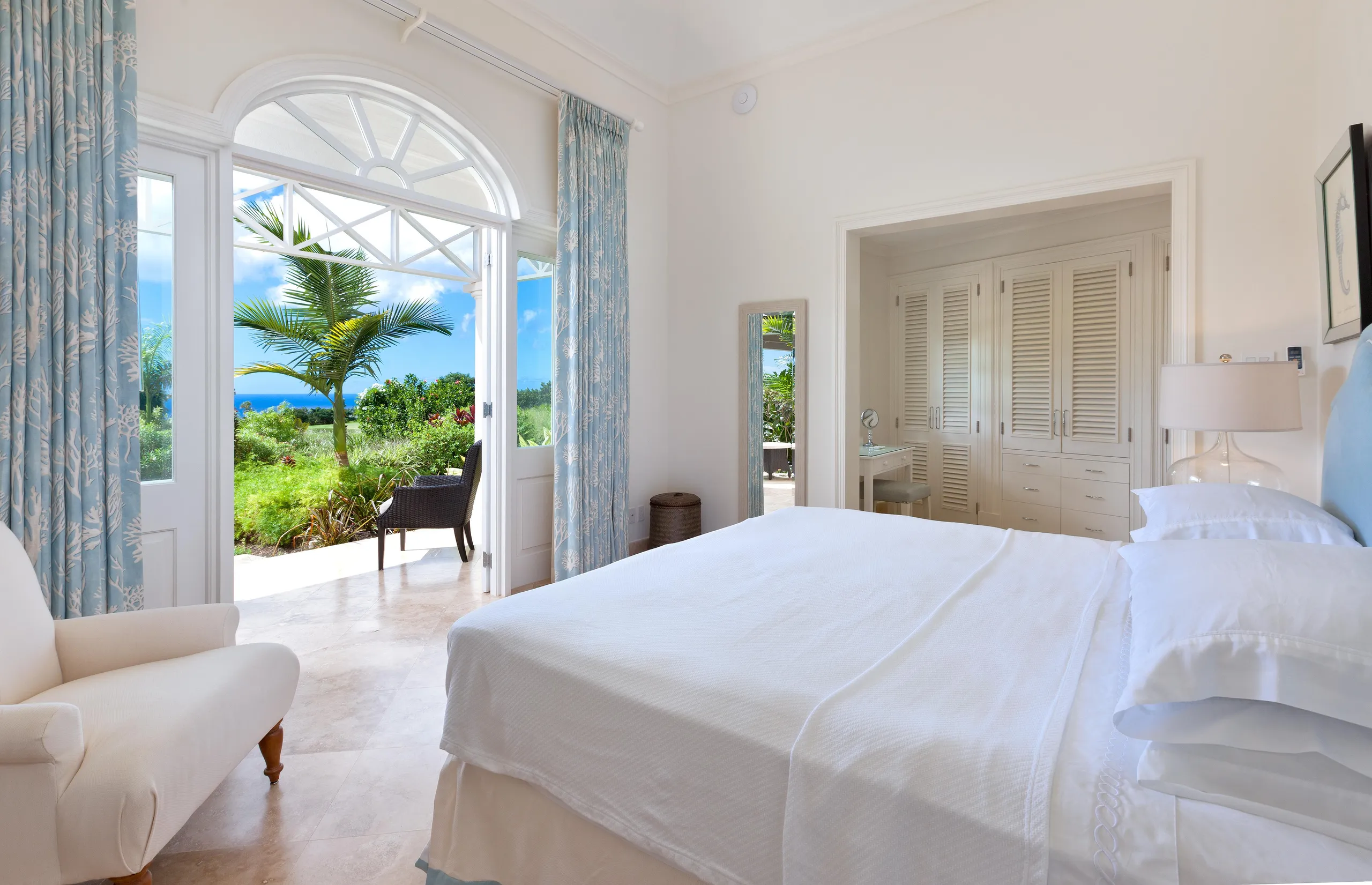Serene 4 Bedroom Villa with Private Pool Overlooking Royal Westmoreland Golf Course — photograph 10