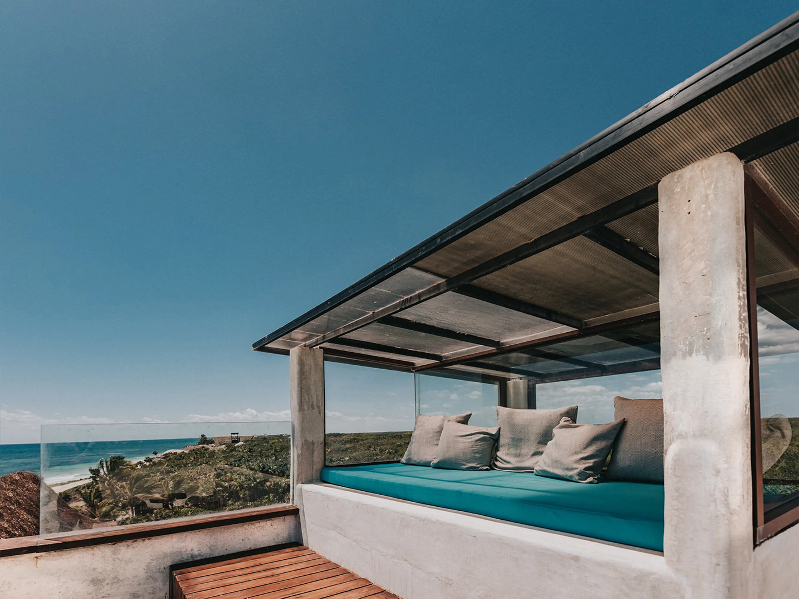 Serene Tulum Villa with Ocean Views — photograph 3
