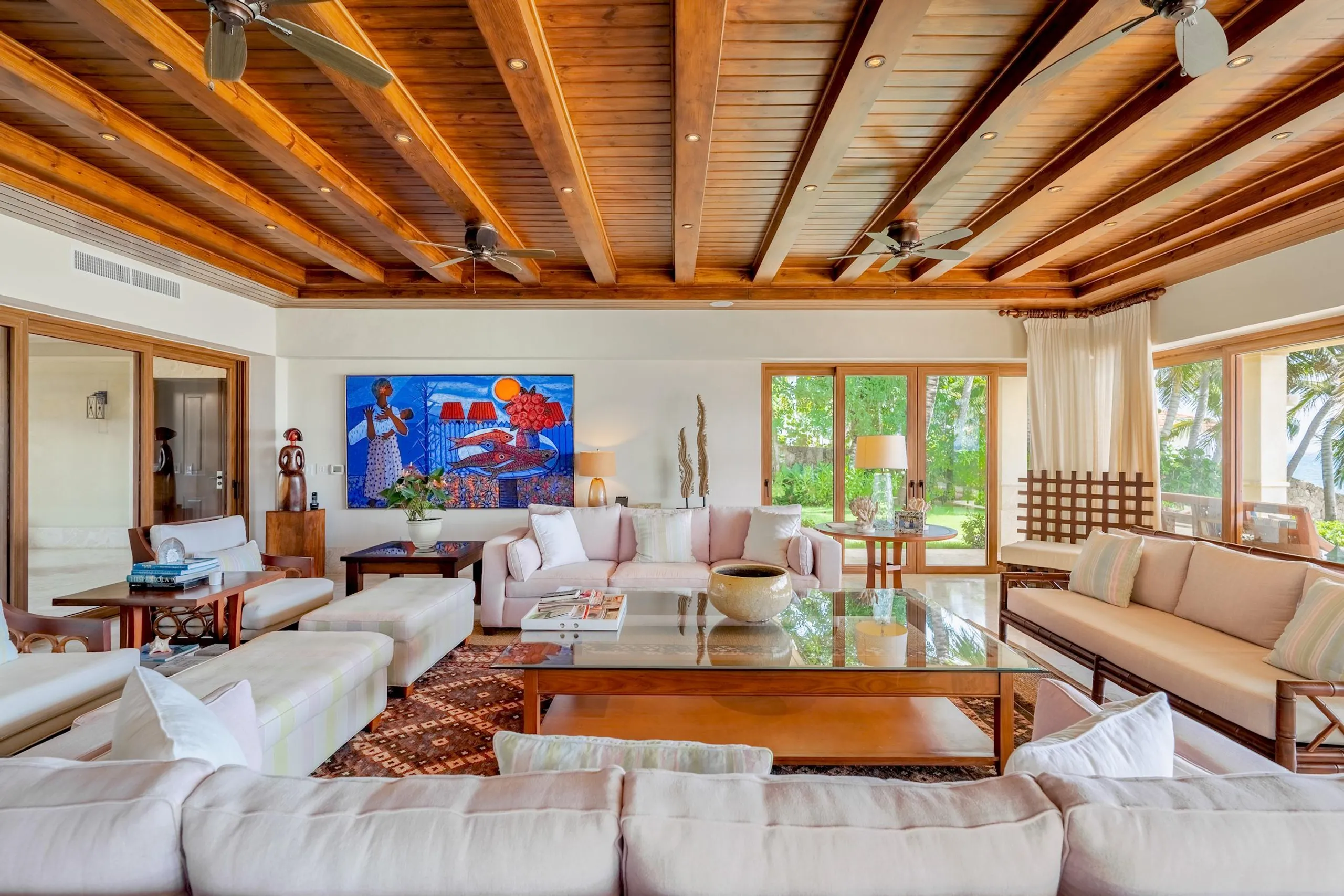 Pristine Oceanview Villa with Luxury Pool — photograph 7