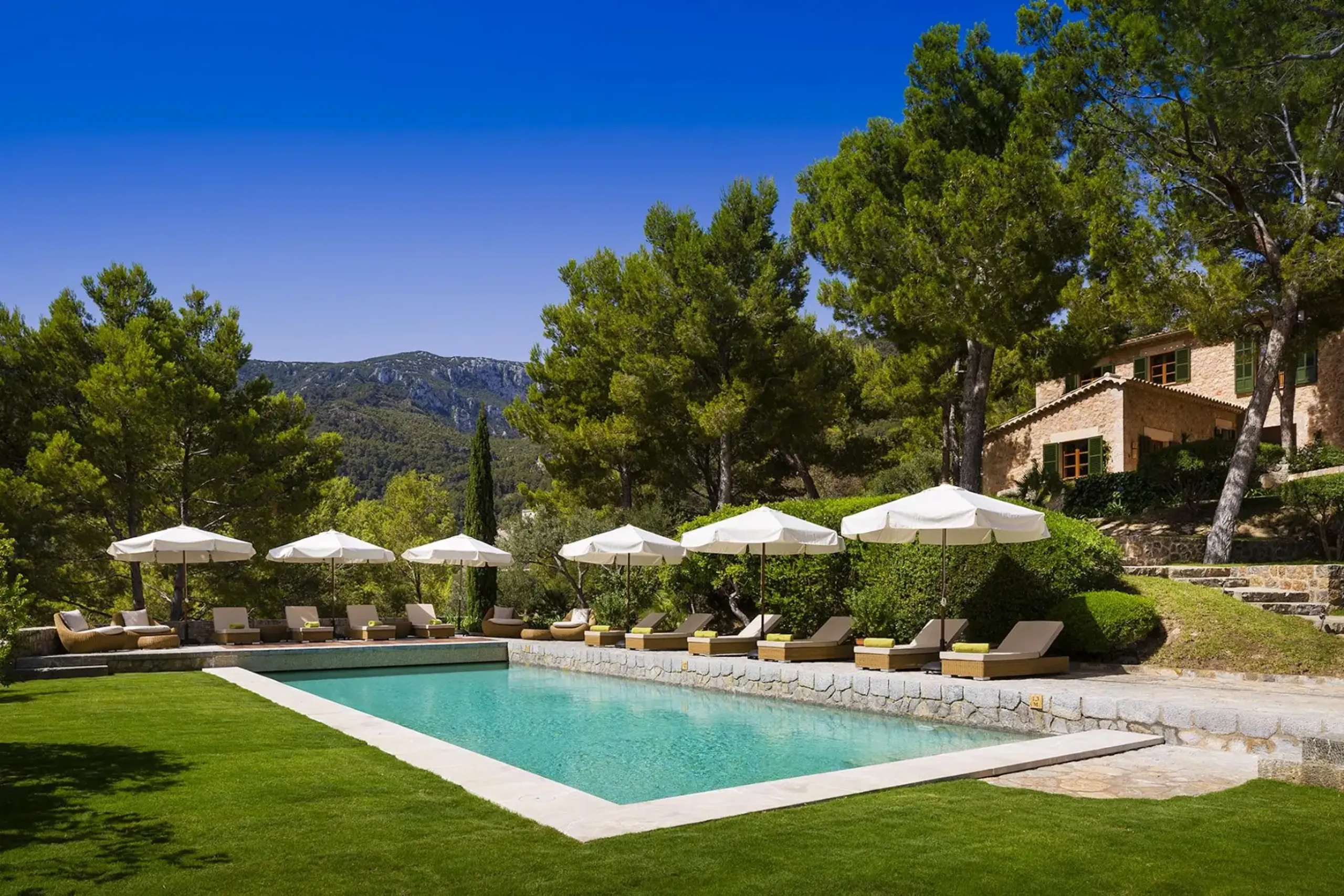 Alluring Spanish Villa with Private Pool and Garden Grounds, Mallorca
