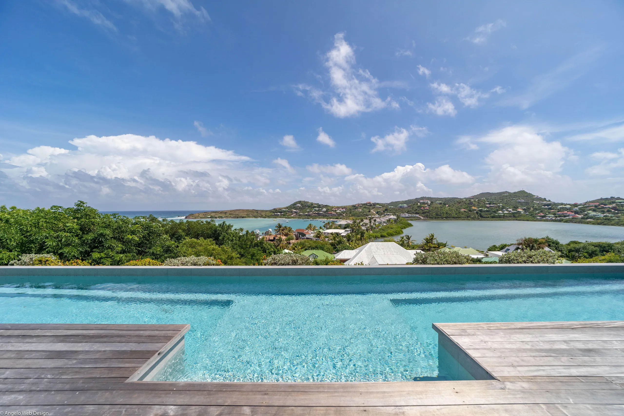 Modern and Aesthetic Styled Villa with Private Pool and Sea View, Grand Cul de Sac