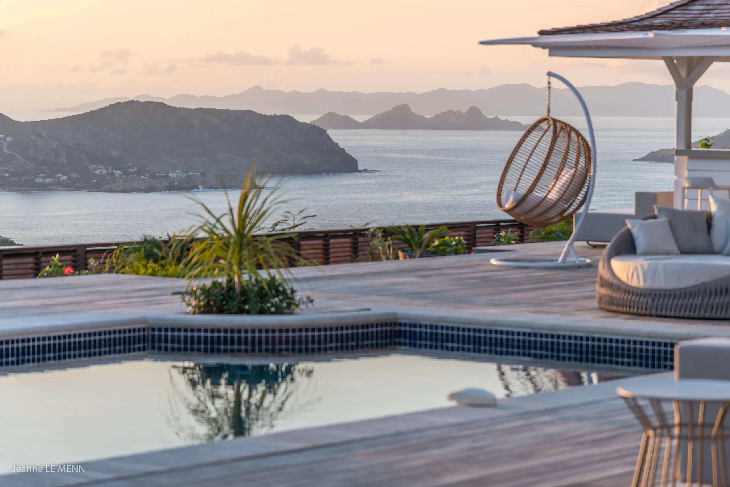 Colonial Style Luxury in St. Barth with Stunning Sunrises and Sunsets — photograph 10