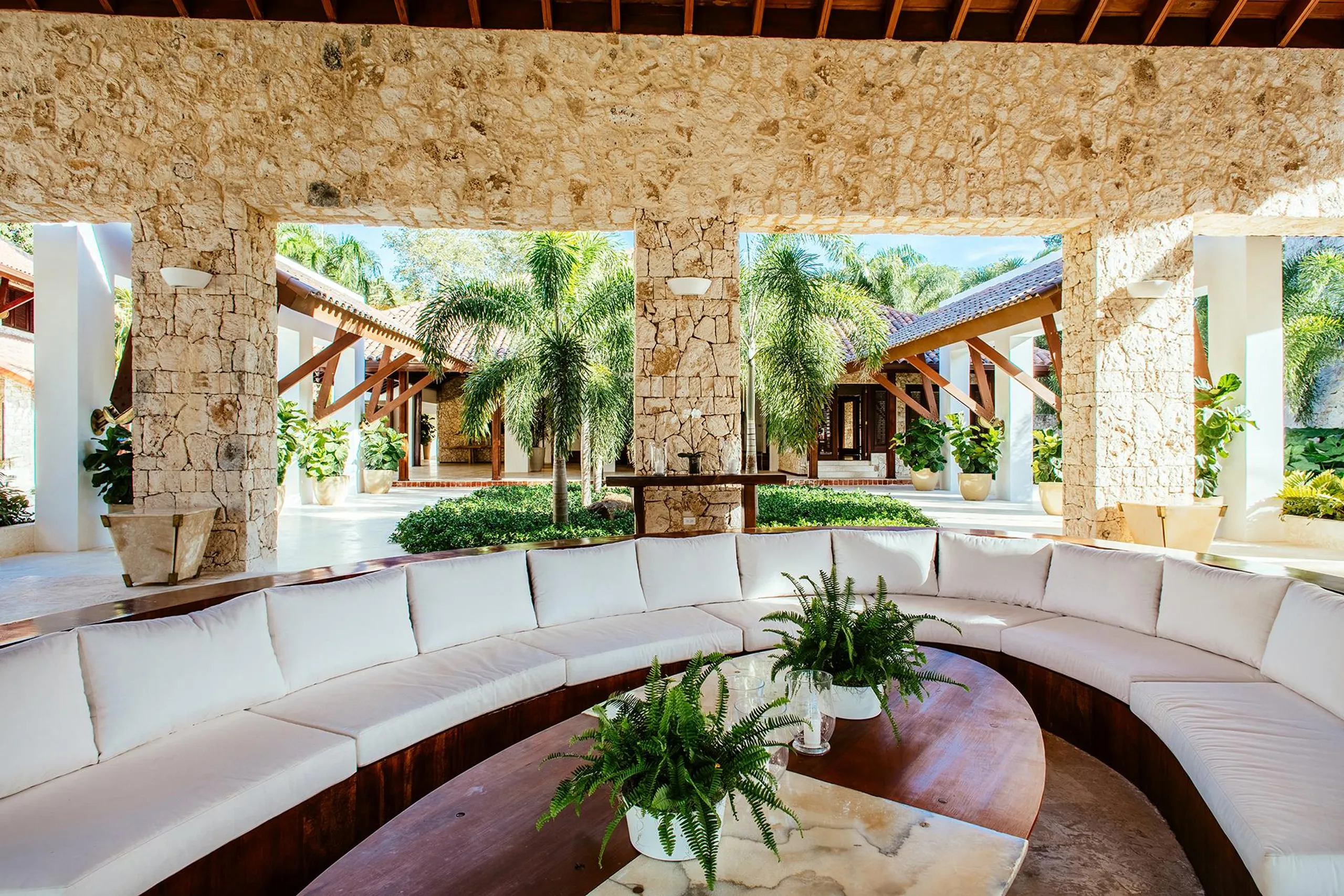 Luxe Escape in Casa de Campo with Infinity Pool and Private White-Sand Beach — photograph 9