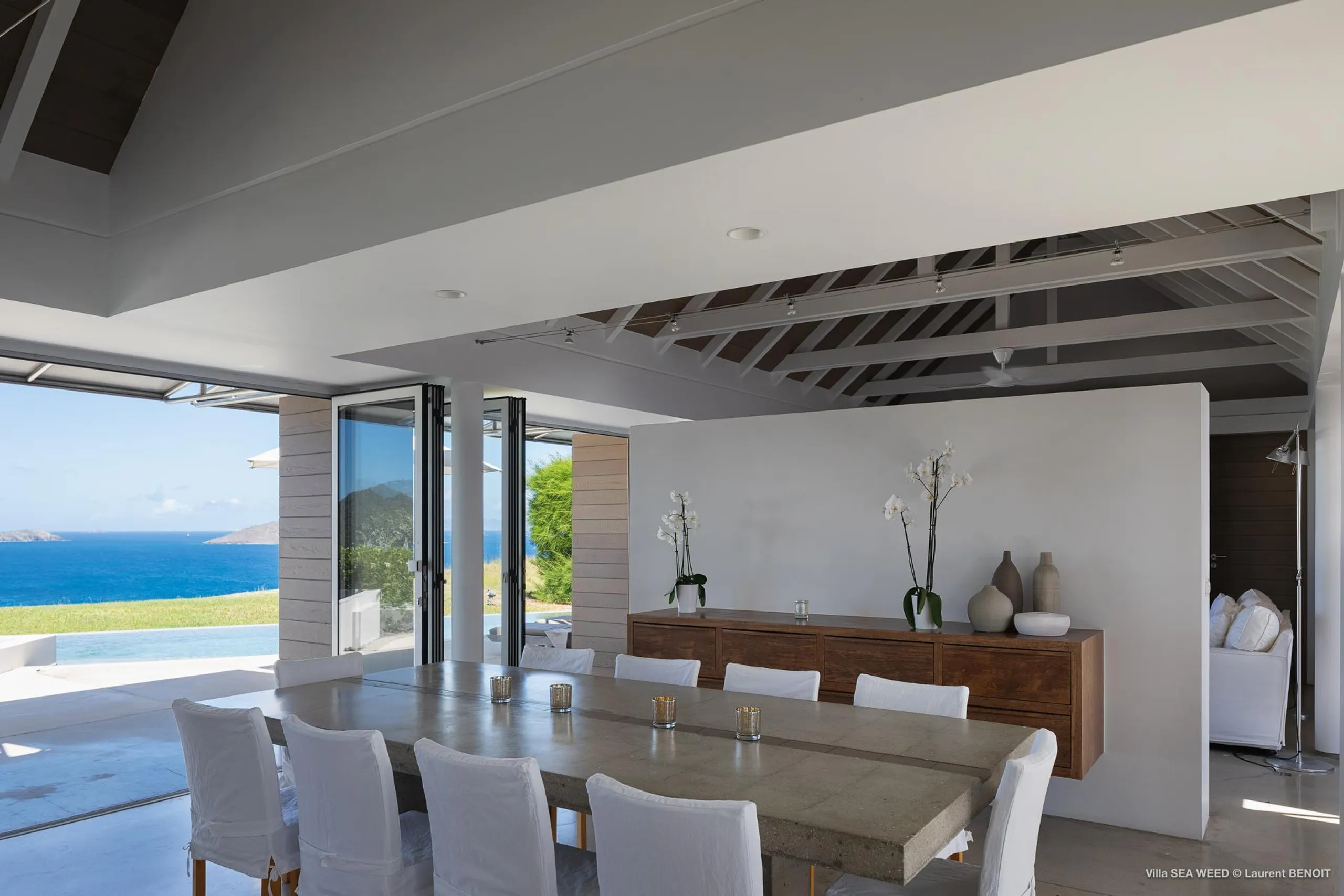 Regal Seaside Suite with Private Pool and Walks to Beach — photograph 9